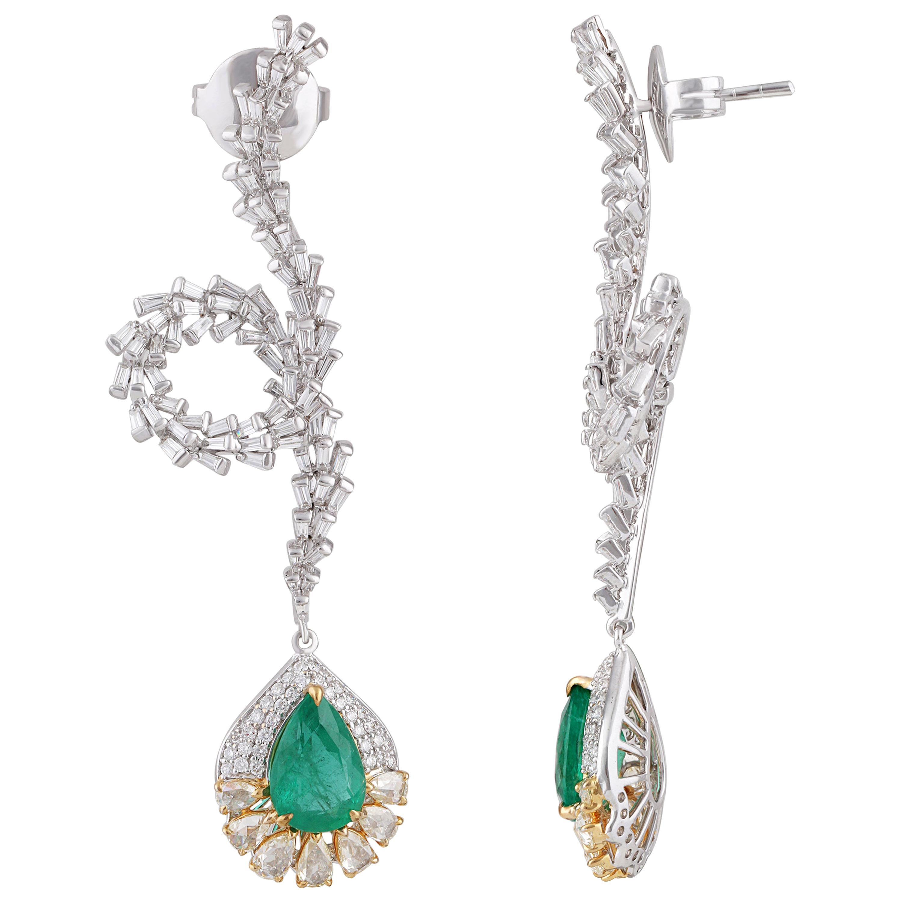 Studio Rêves Diamond and Emerald Fancy Curled Dangling Earrings in 18 Karat Gold For Sale