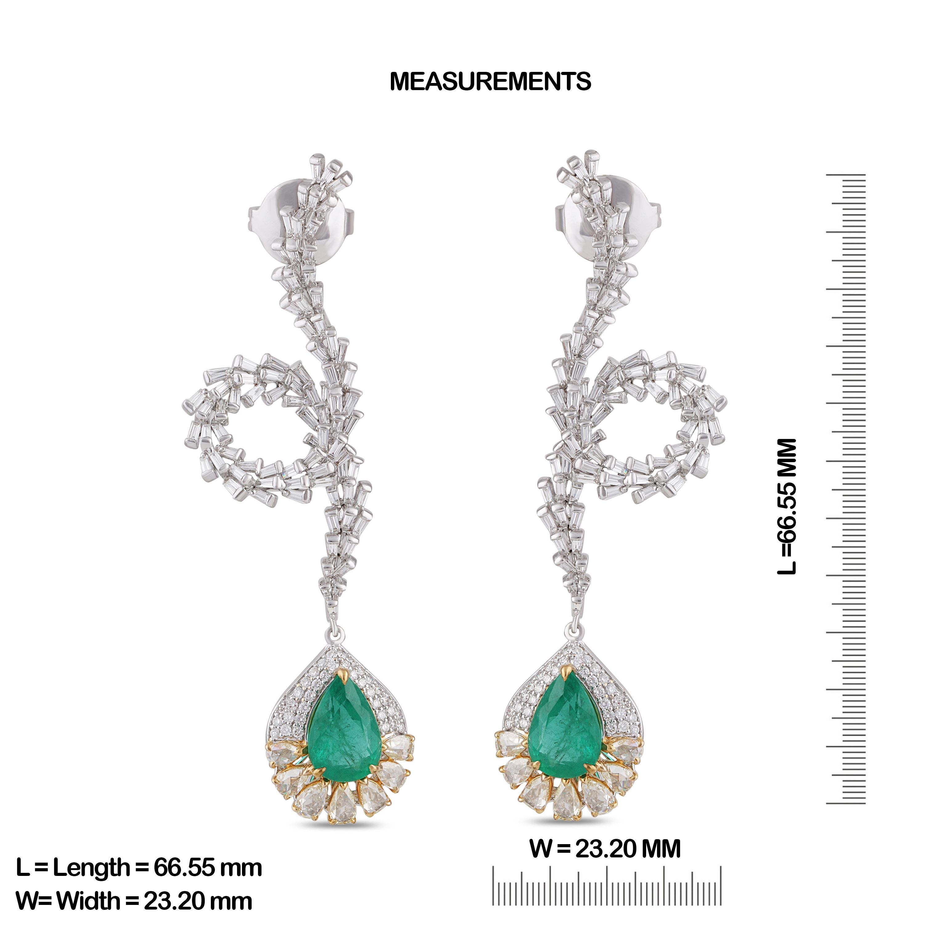 Tapered Baguette Studio Rêves Diamond and Emerald Fancy Curled Dangling Earrings in 18 Karat Gold For Sale
