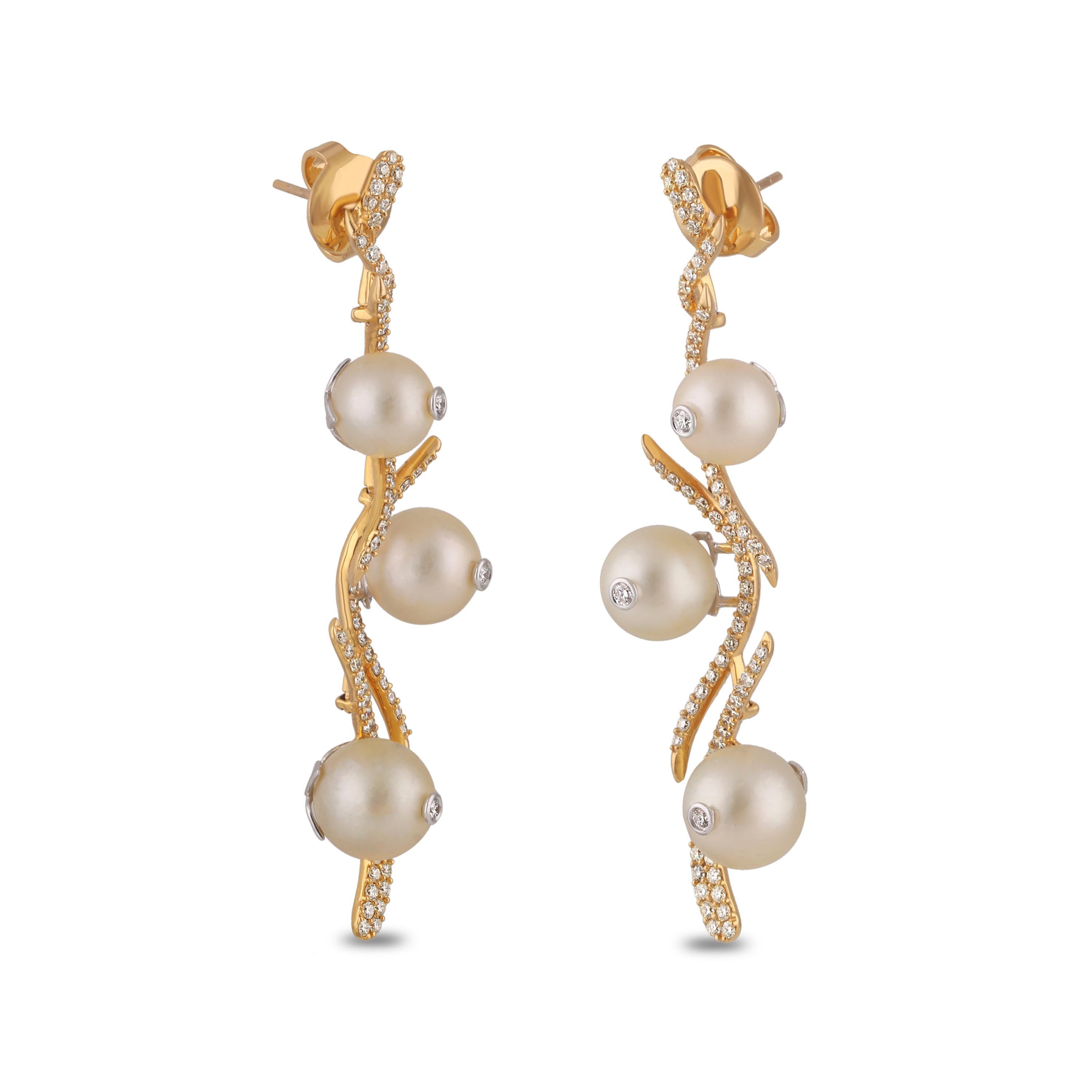 Studio RêvesC Floral Themed Diamond and Pearl Dangling Earrings in 18K Gold For Sale 1