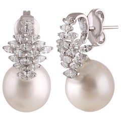 Studio Rêves Diamond and Pearl Earrings in 18 Karat White Gold