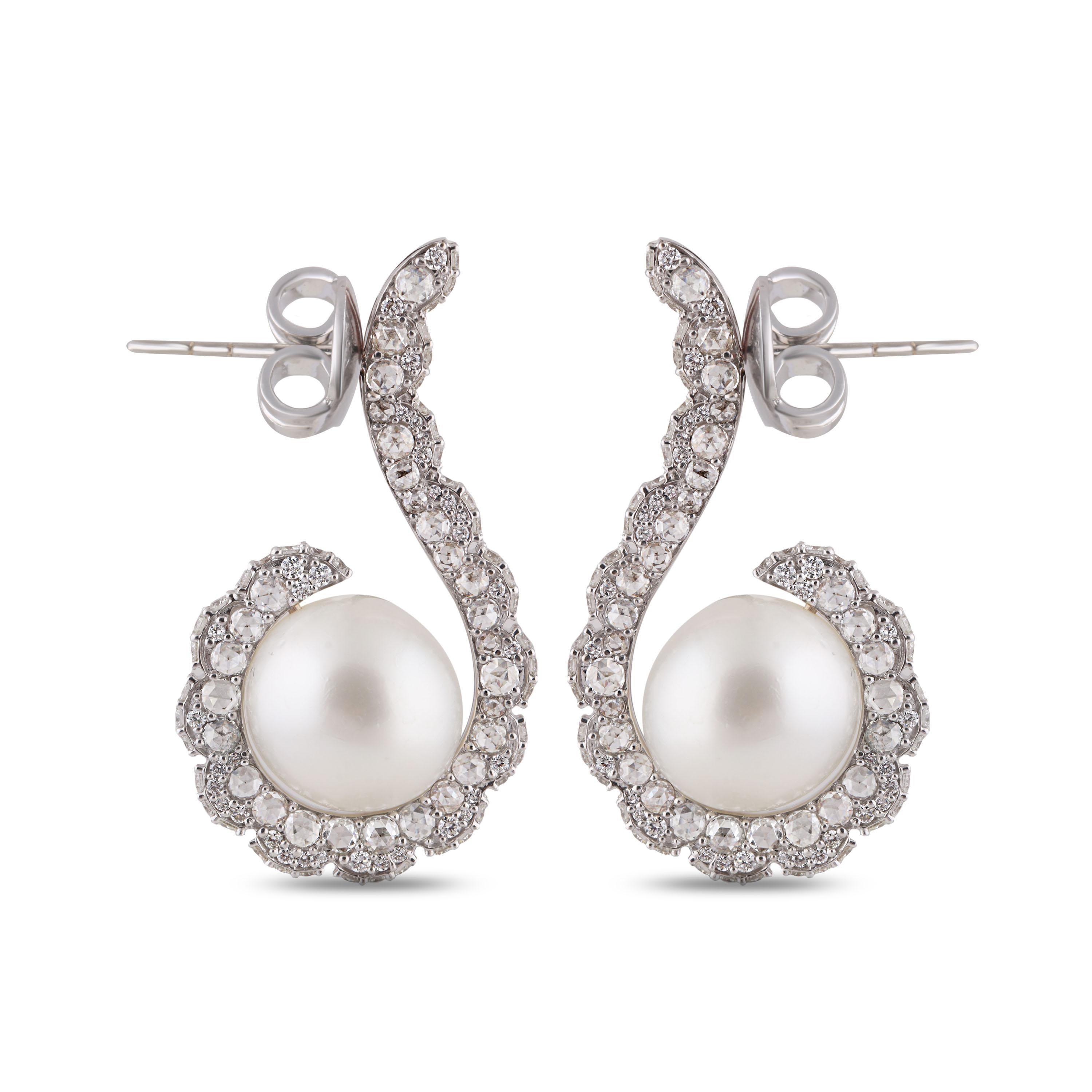 Women's Studio Rêves Diamond and Pearl Wrap Stud Earrings in 18 Karat White Gold For Sale