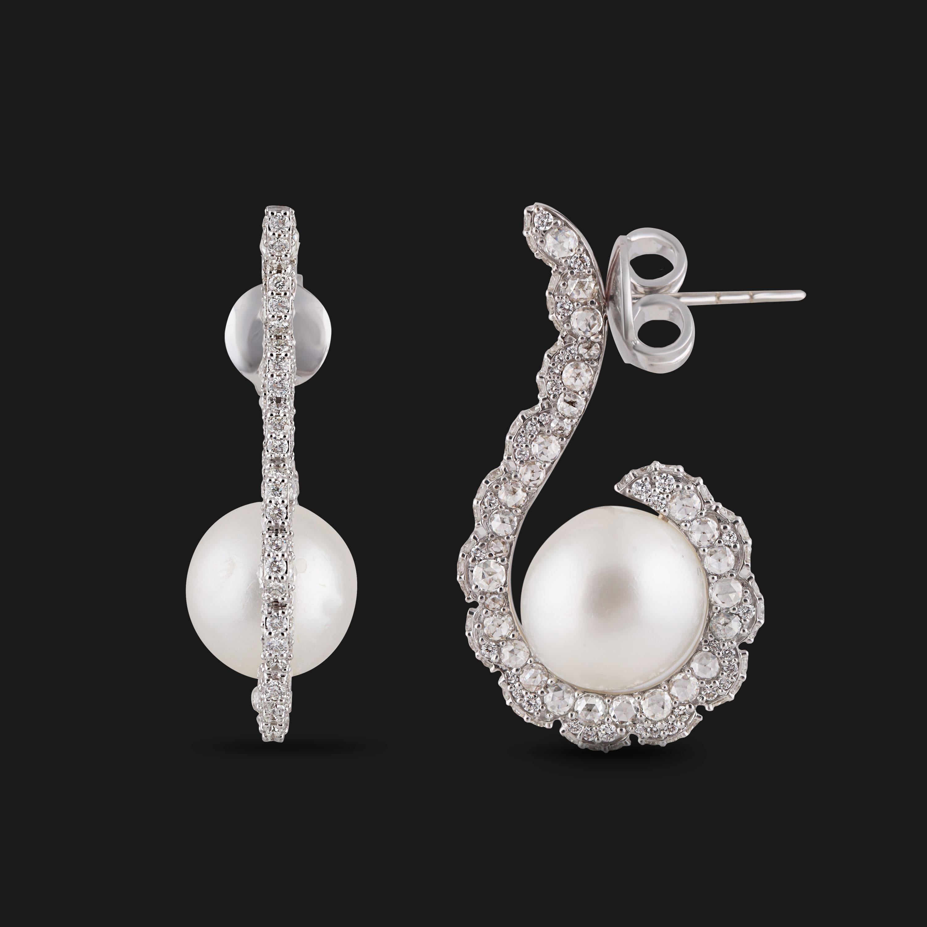 Studio Rêves Diamond and Pearl Wrap Stud Earrings in 18 Karat White Gold For Sale 2