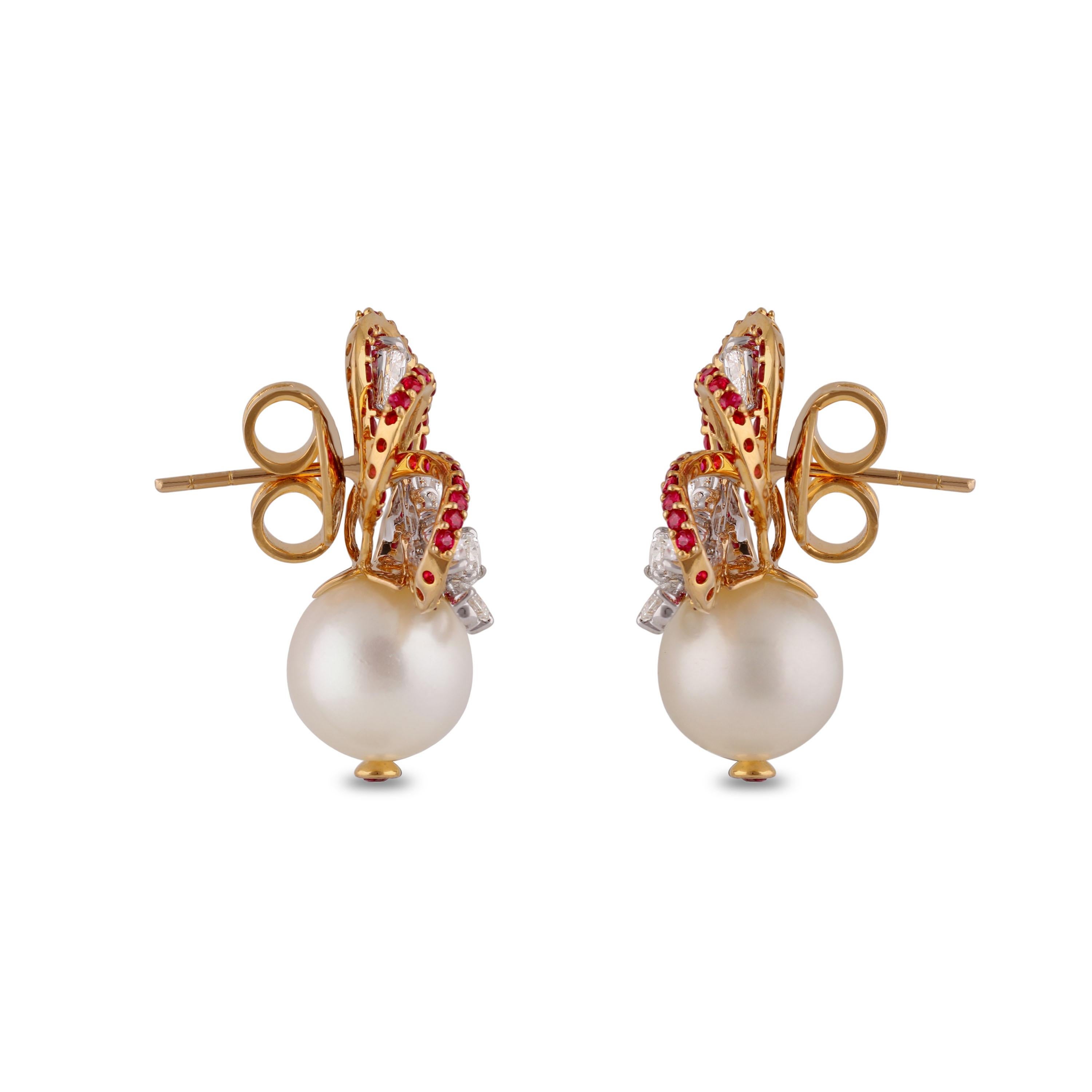 Studio Rêves Diamond and Rubies with Pearls Earrings in 18 Karat Gold For Sale 1