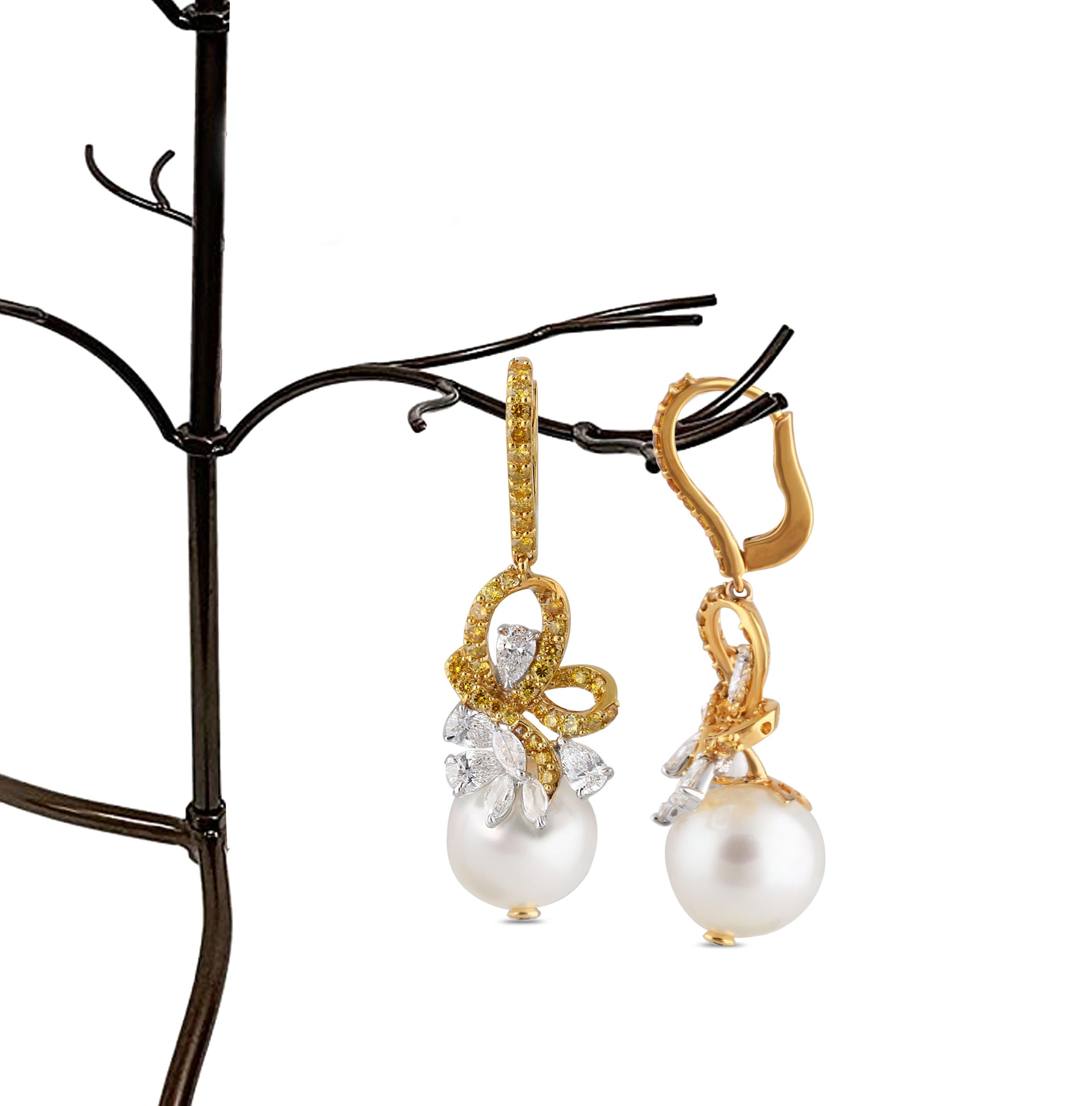 Women's Studio Rêves Diamond Bow with Lever-Back Dangling Pearl Earrings in 18K Gold For Sale