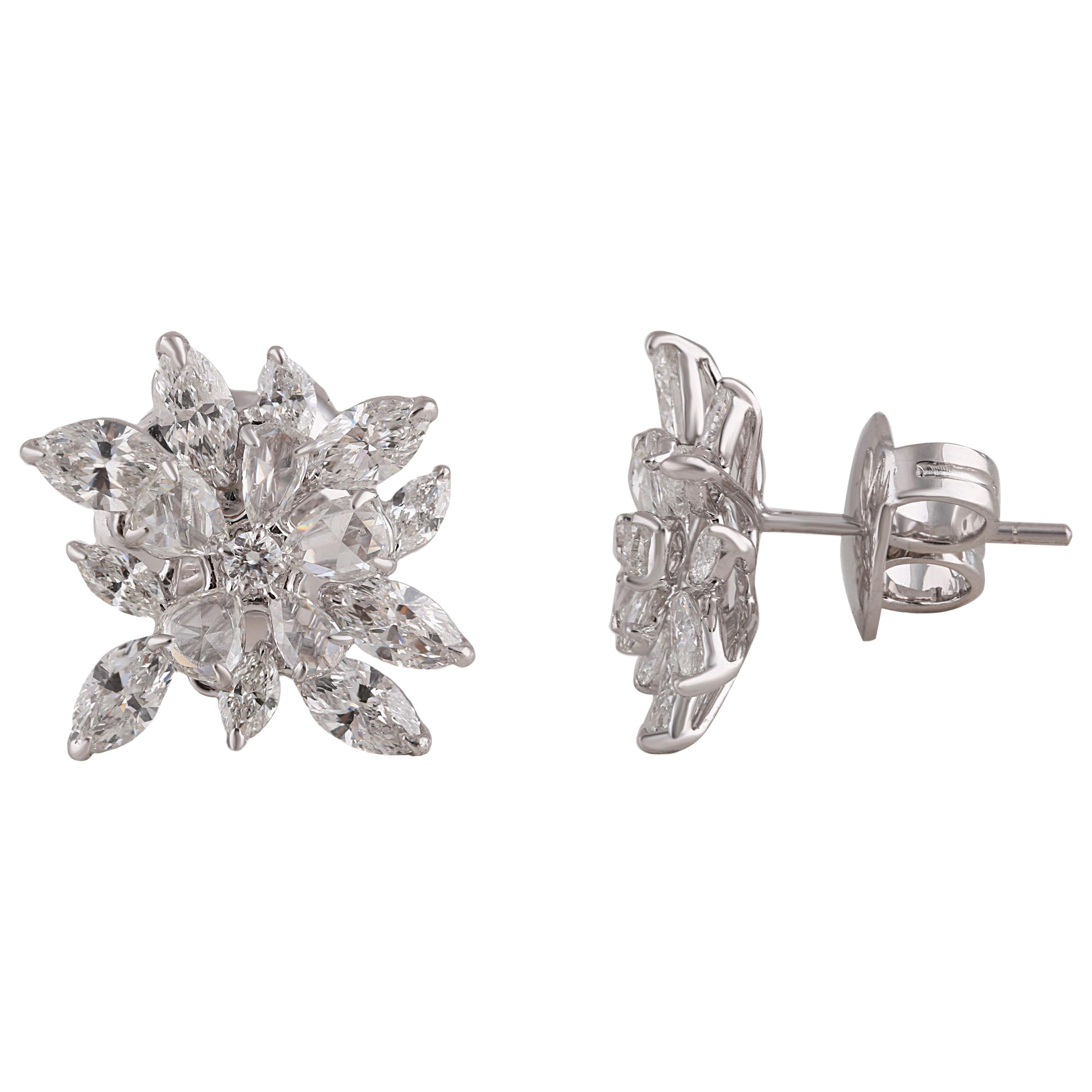 Studio Rêves Diamond Cluster Stud Earrings in 18 Karat Gold For Sale