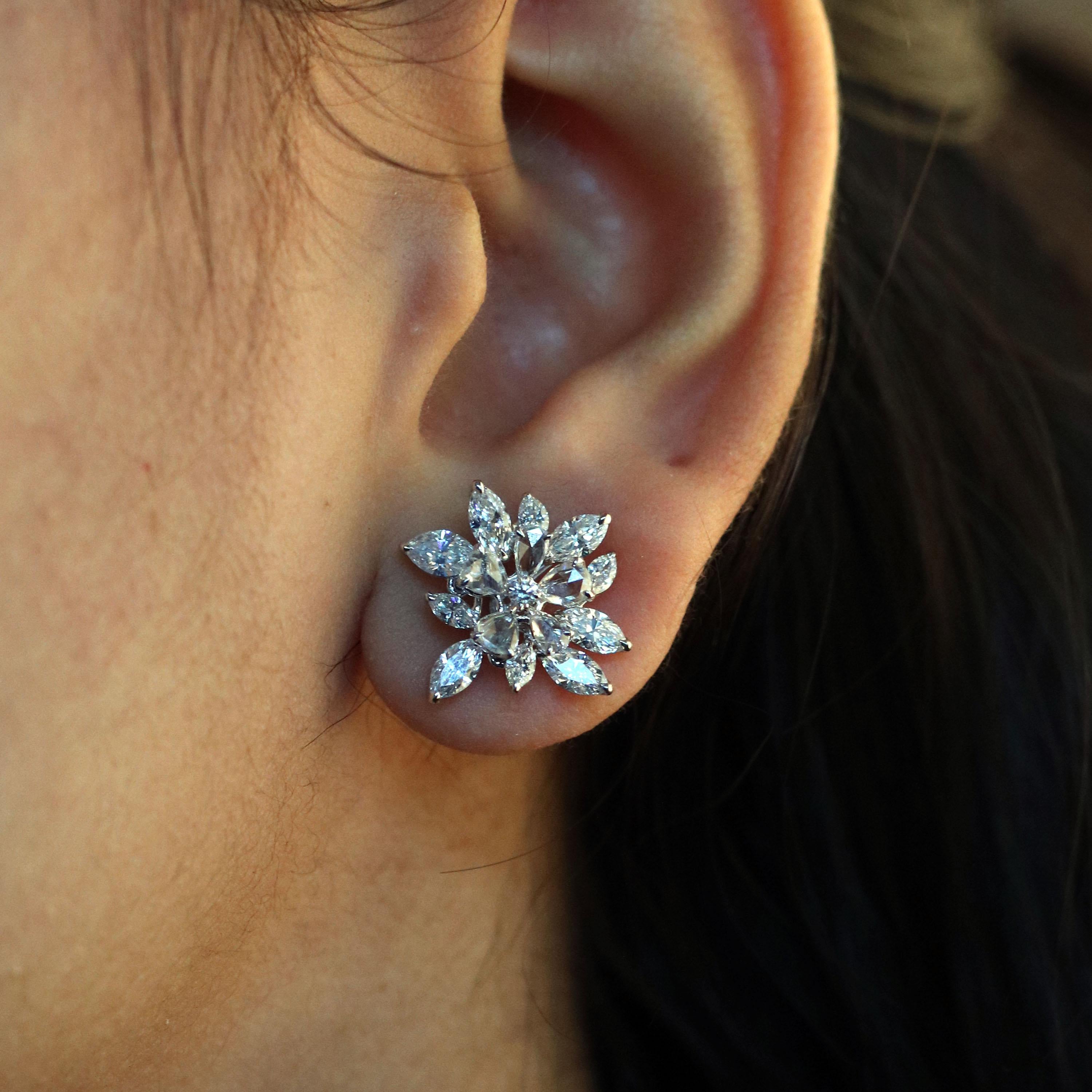 Gross Weight: 6.47 Grams
Diamond Weight: 3.01 cts
IGI Certification can be done on Request

Video of the product can be shared on request.

Delicate and desirable, these snowflake stud earrings are timelessly elegant pieces of jewelry that work with
