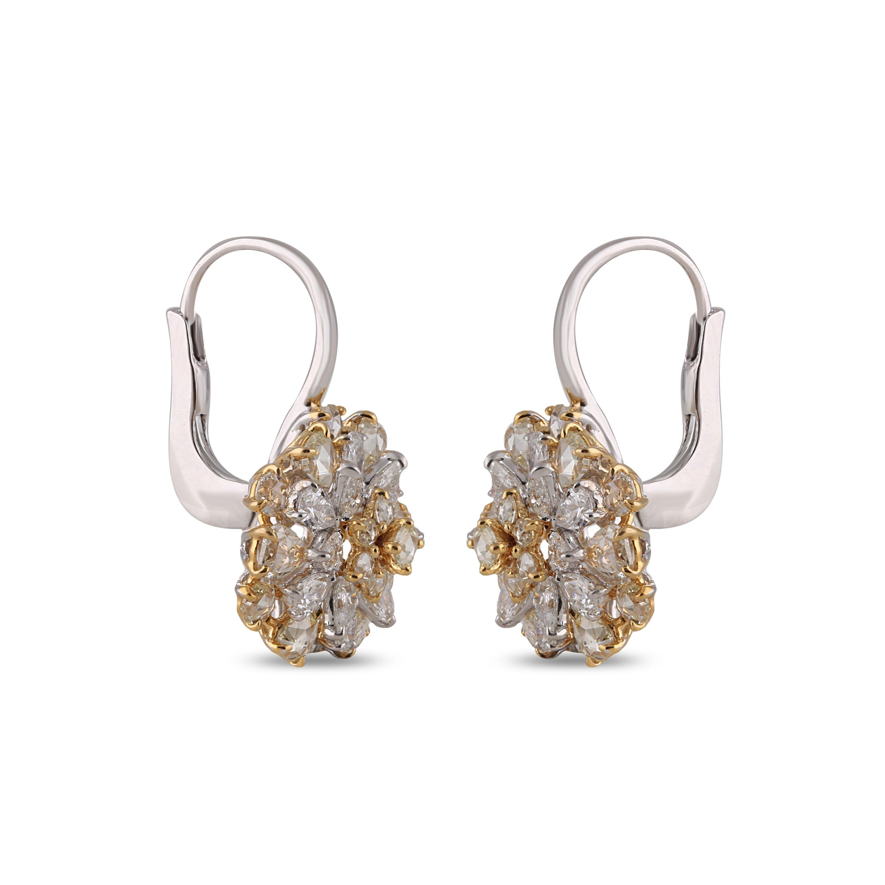 Studio Rêves Diamond Cluster Stud Hoop Earrings in 18 Karat Gold For Sale 1