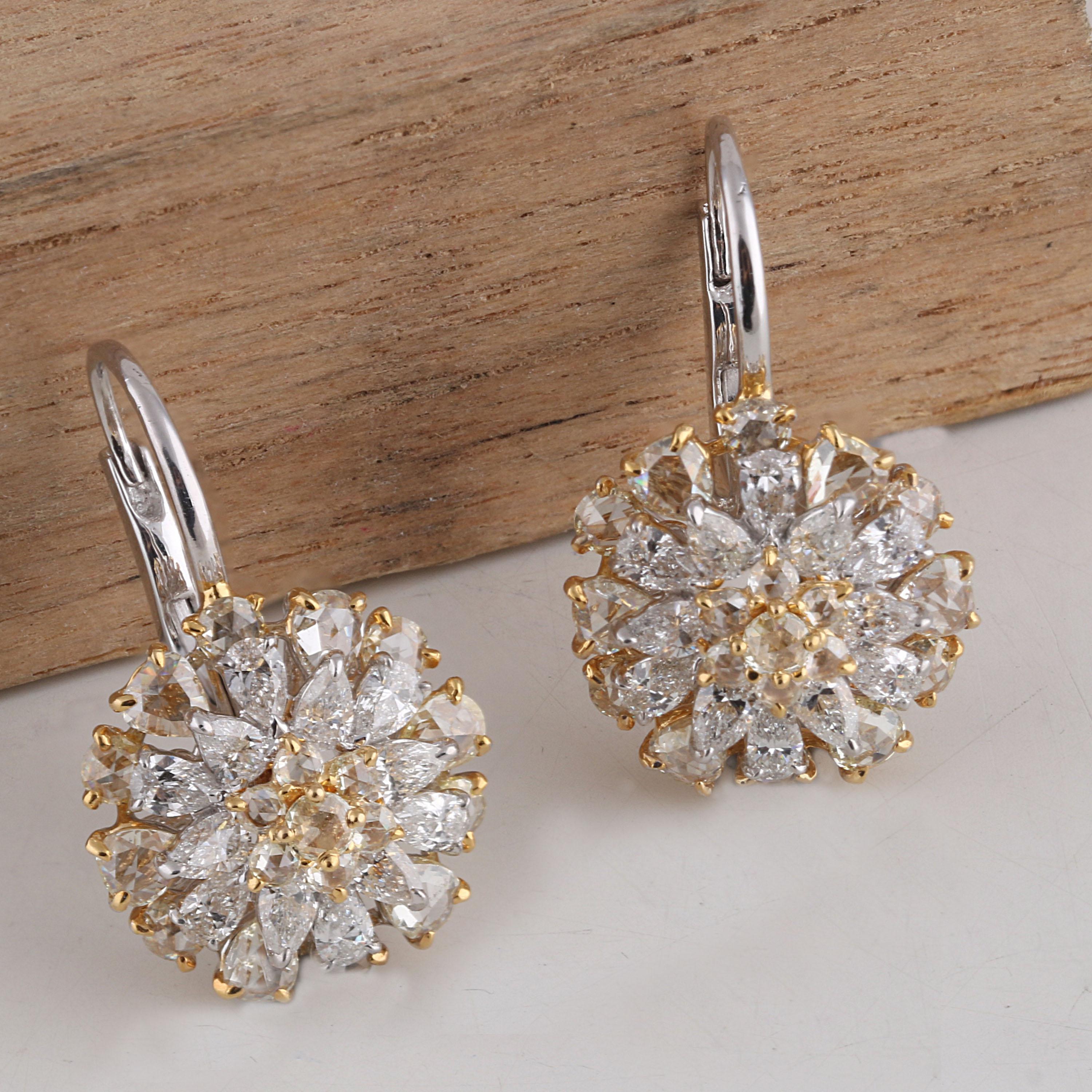 Studio Rêves Diamond Cluster Stud Hoop Earrings in 18 Karat Gold For Sale 3