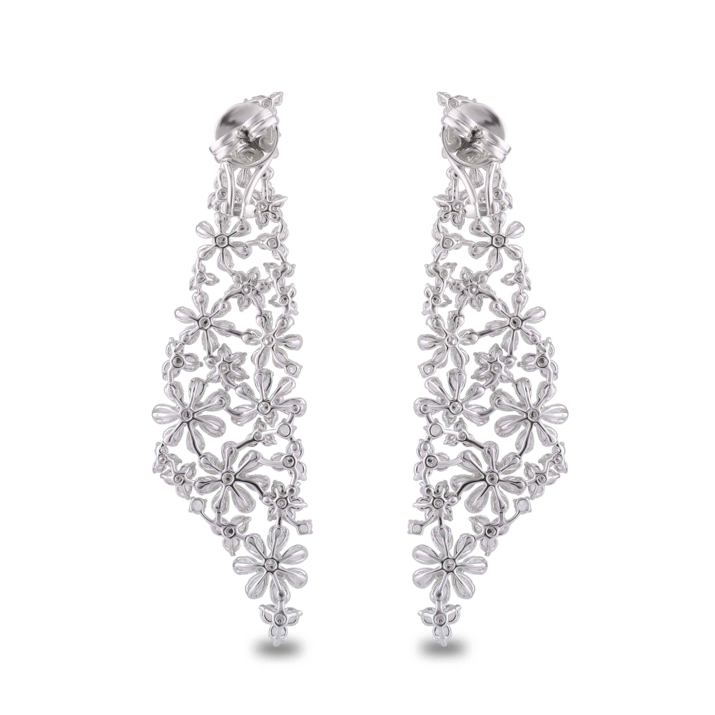 Women's Studio Rêves Diamond Floral Dangling Earrings in 18 Karat Gold For Sale