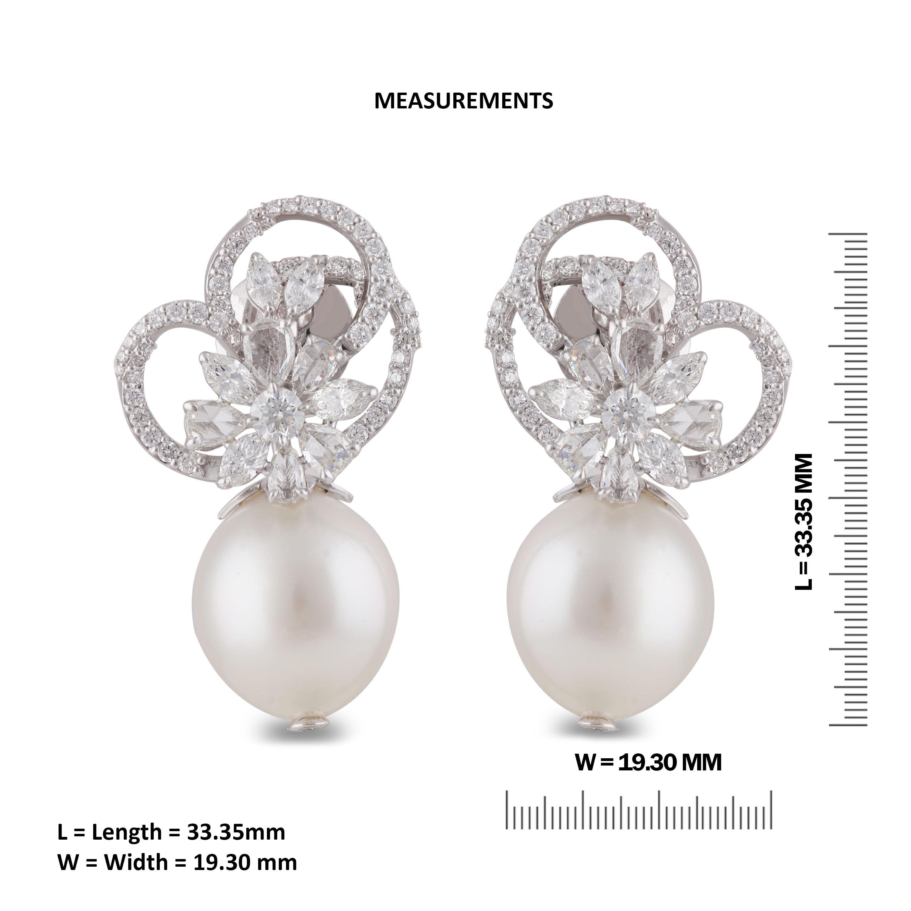 Contemporary Studio Rêves Diamond Floral Earrings with Pearls in 18 Karat Gold For Sale