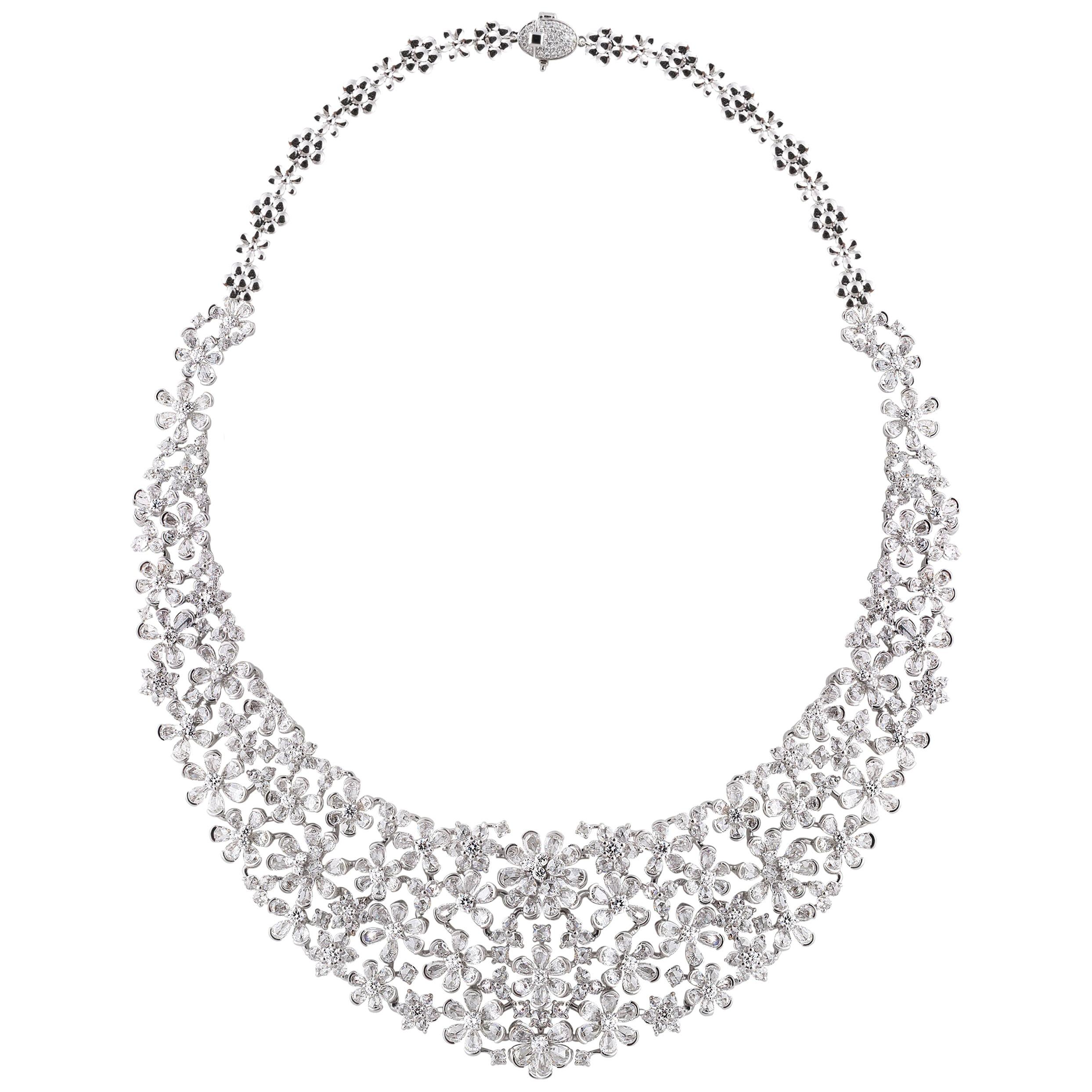 Studio Rêves Diamond Floral Necklace in 18 Karat Gold For Sale