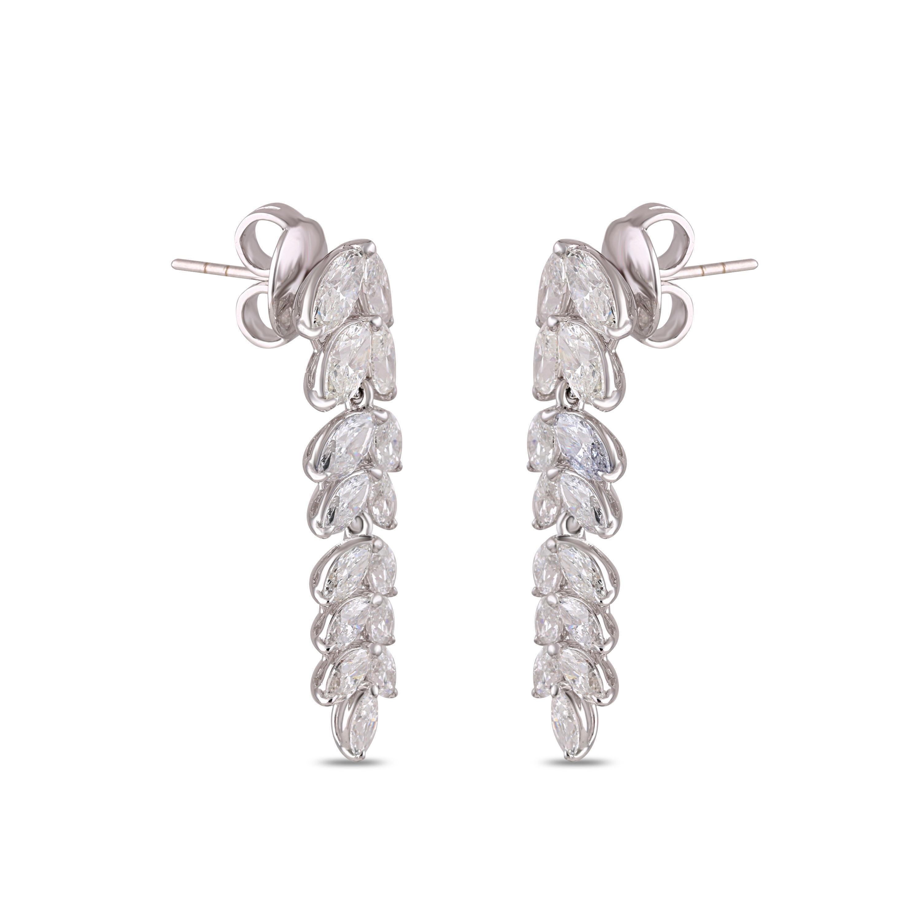 Studio Rêves Diamond Marquise Studded Earrings in 18 Karat White Gold In New Condition For Sale In Mumbai, Maharashtra