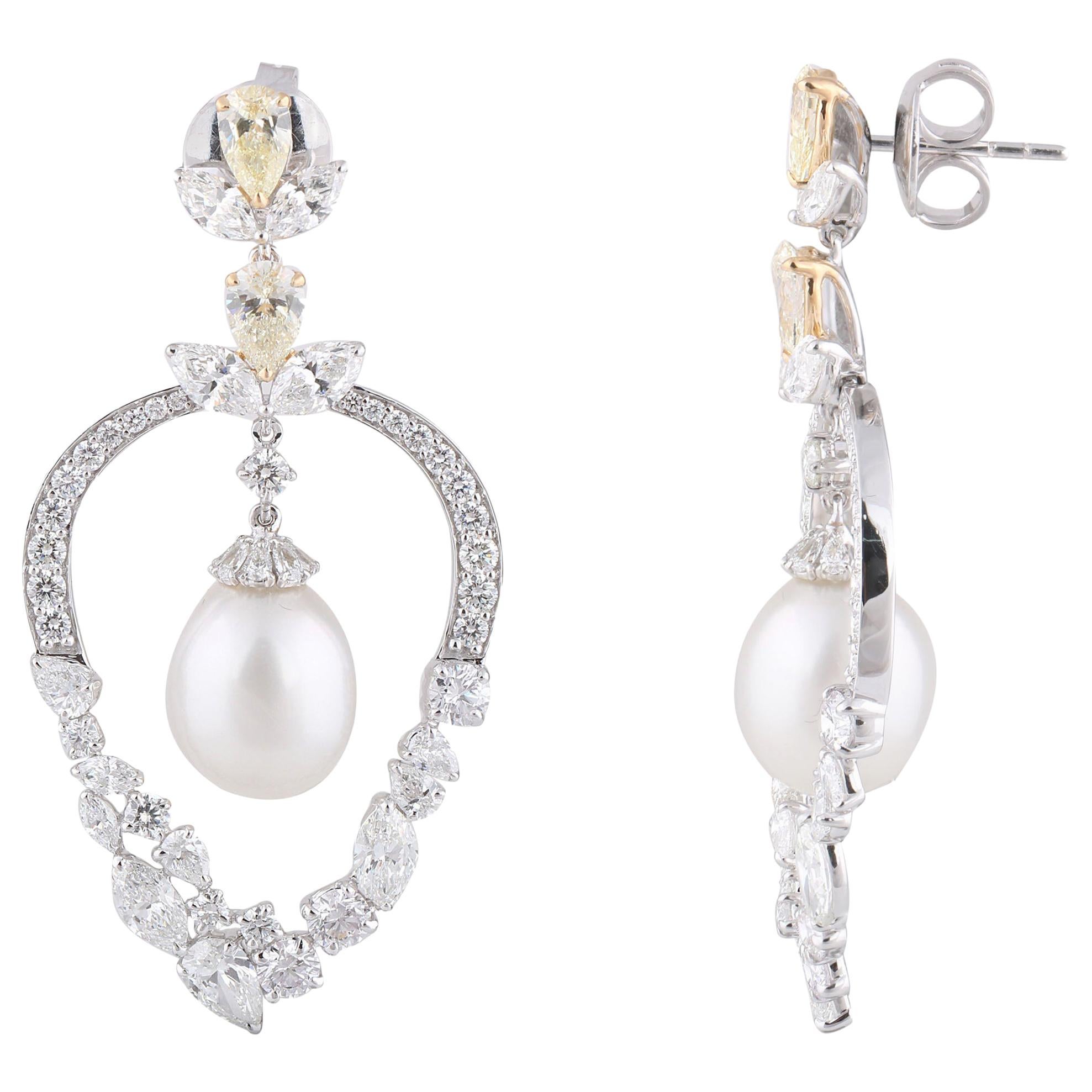 Studio Rêves Diamond Pearl Dangling Earrings in 18 Karat White Gold For Sale