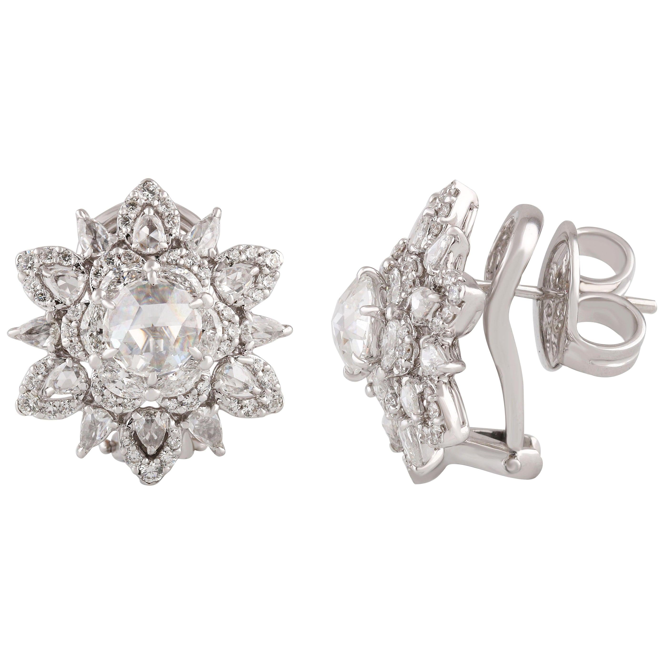Studio Rêves Diamond Star Stud Earrings in 18 Karat White Gold For Sale