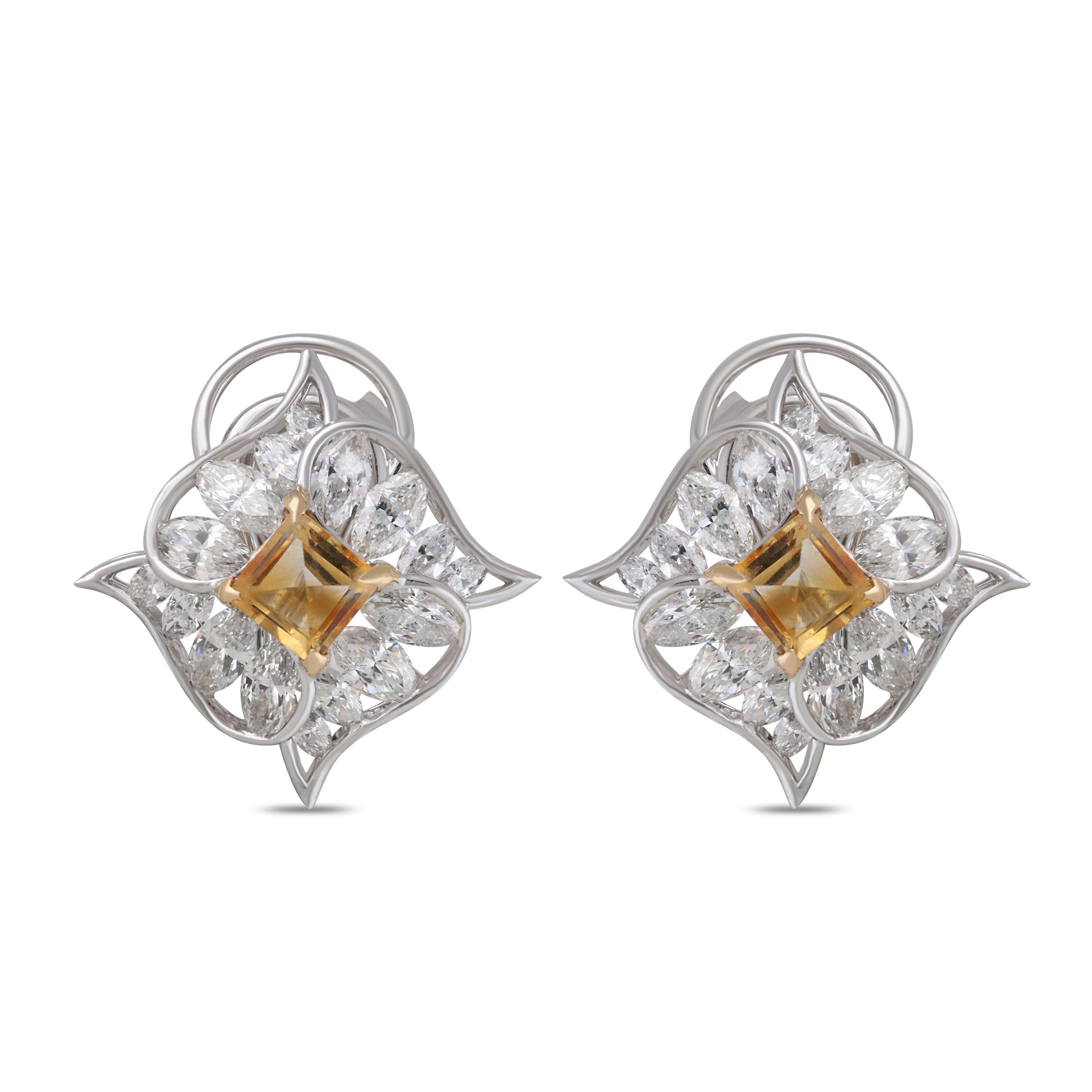 Studio Rêves Diamond with Citrine Stud Earrings in 18 Karat Gold In New Condition For Sale In Mumbai, Maharashtra