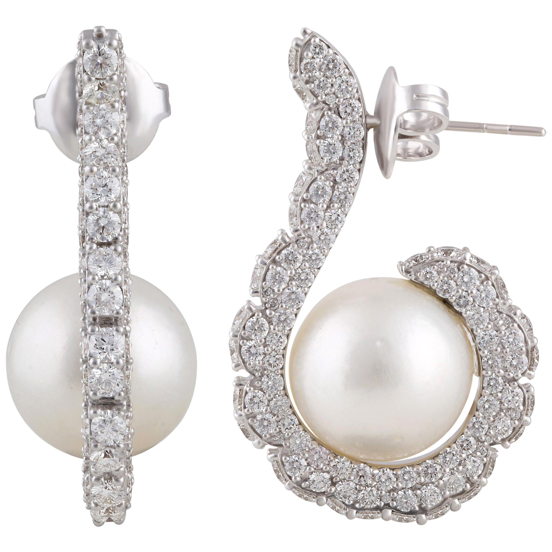 Studio Rêves Diamond with Pearl Stud Earrings in 18 Karat White Gold For Sale