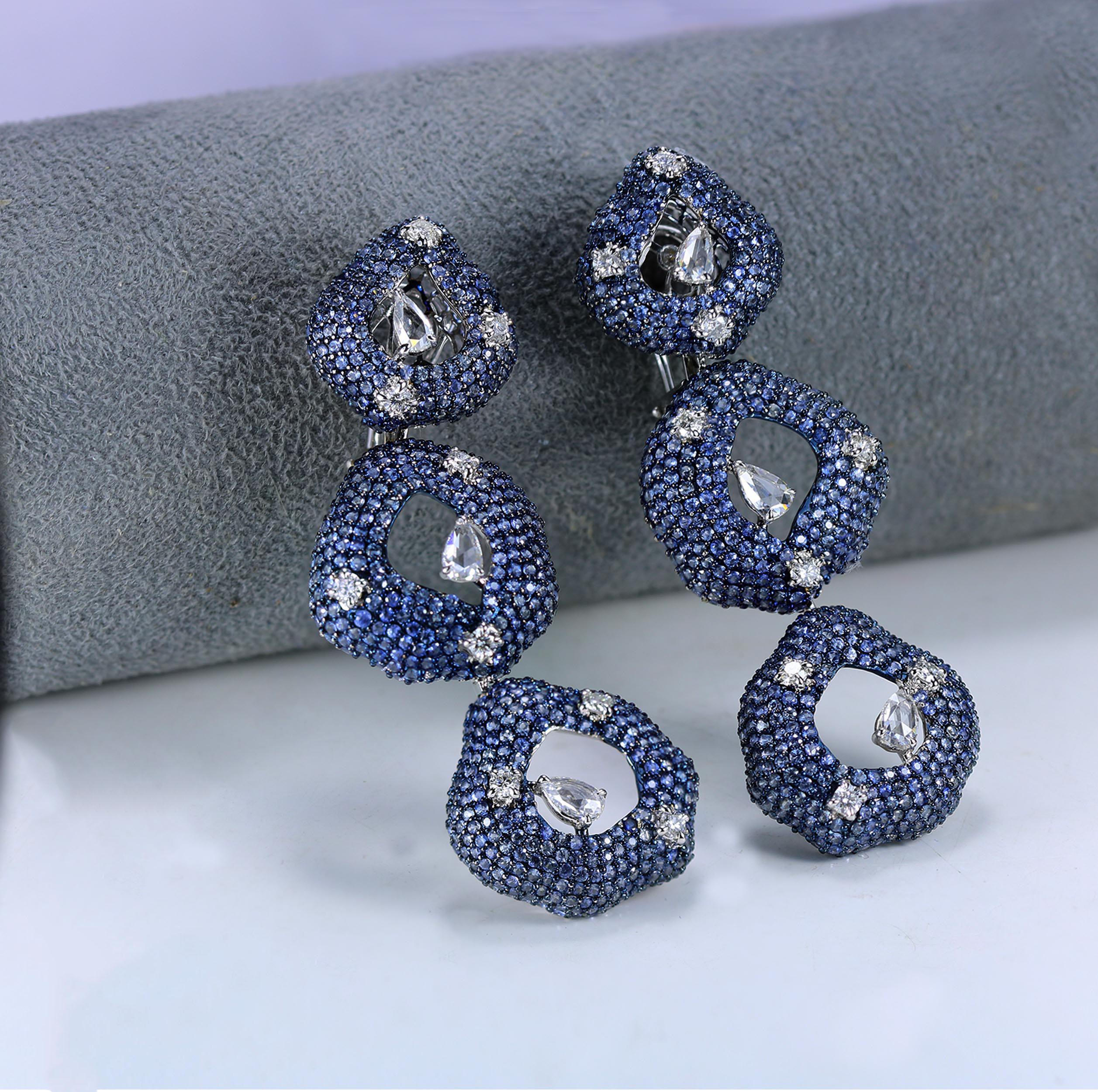 Studio Rêves Diamonds and Blue Sapphire Dangling Earrings in 18 Karat White Gold For Sale 2