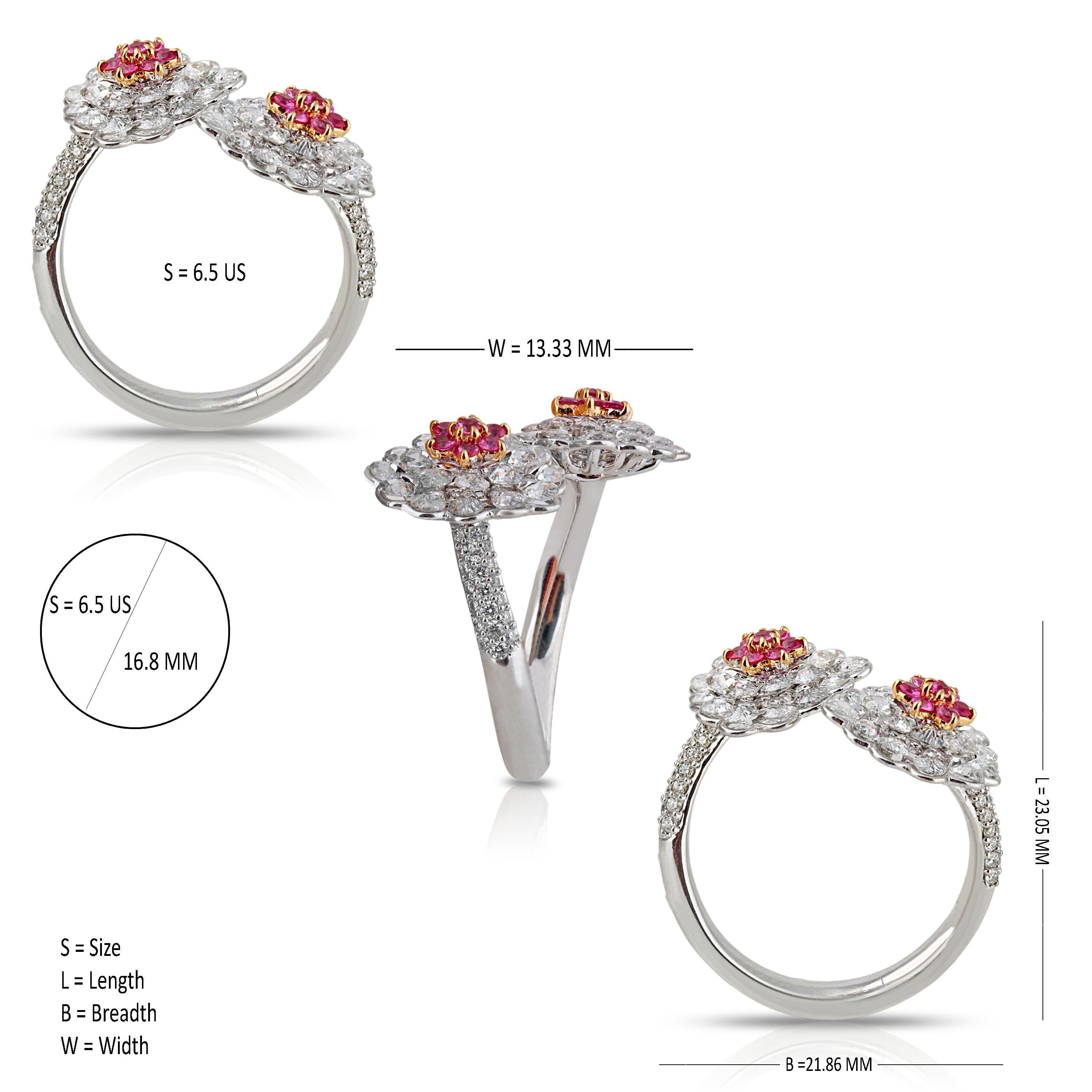 Women's Studio Rêves Diamonds and Pink Sapphire Cluster Ring in 18 Karat Gold