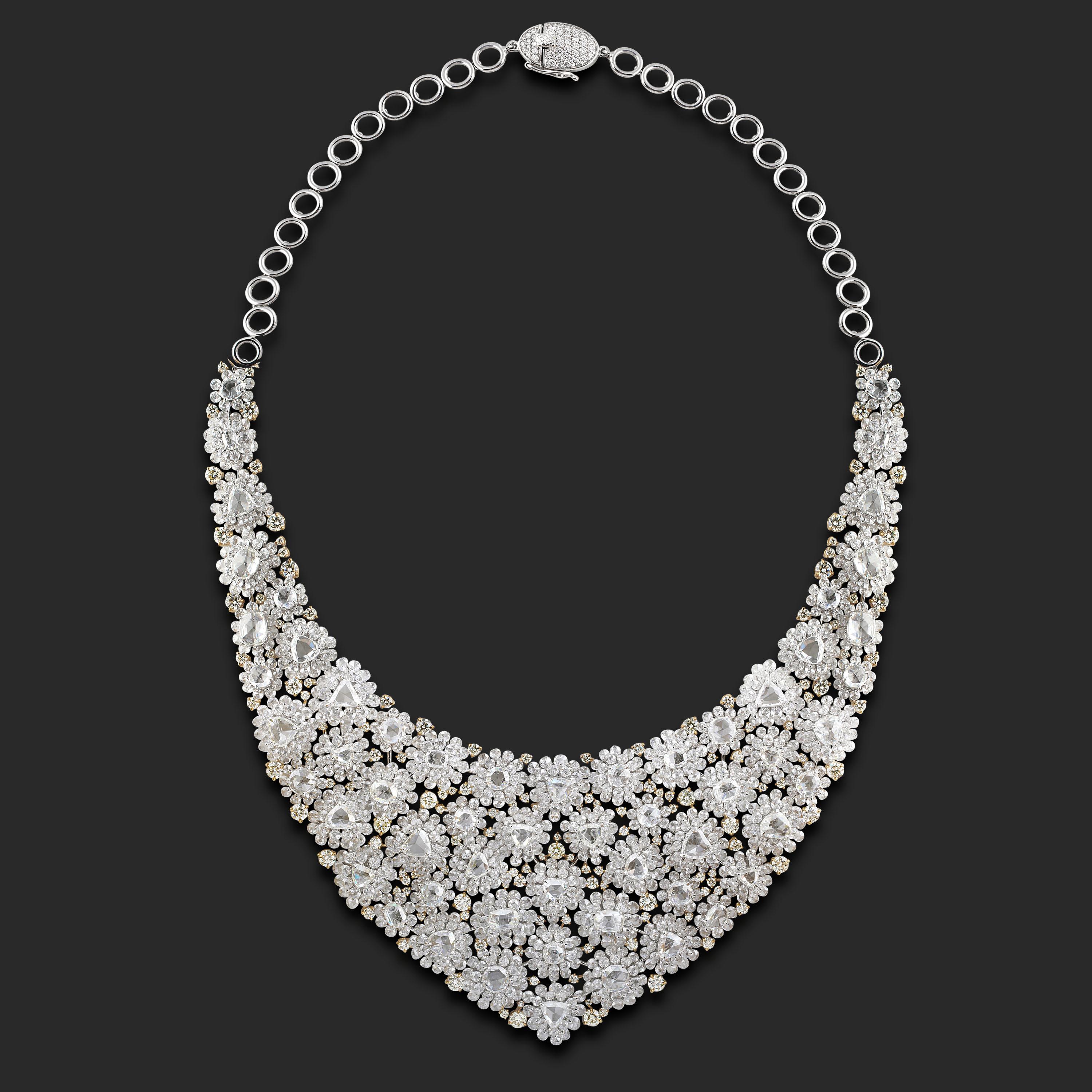 Women's Studio Rêves Diamonds Floral Carpet Necklace in 18 Karat Gold For Sale