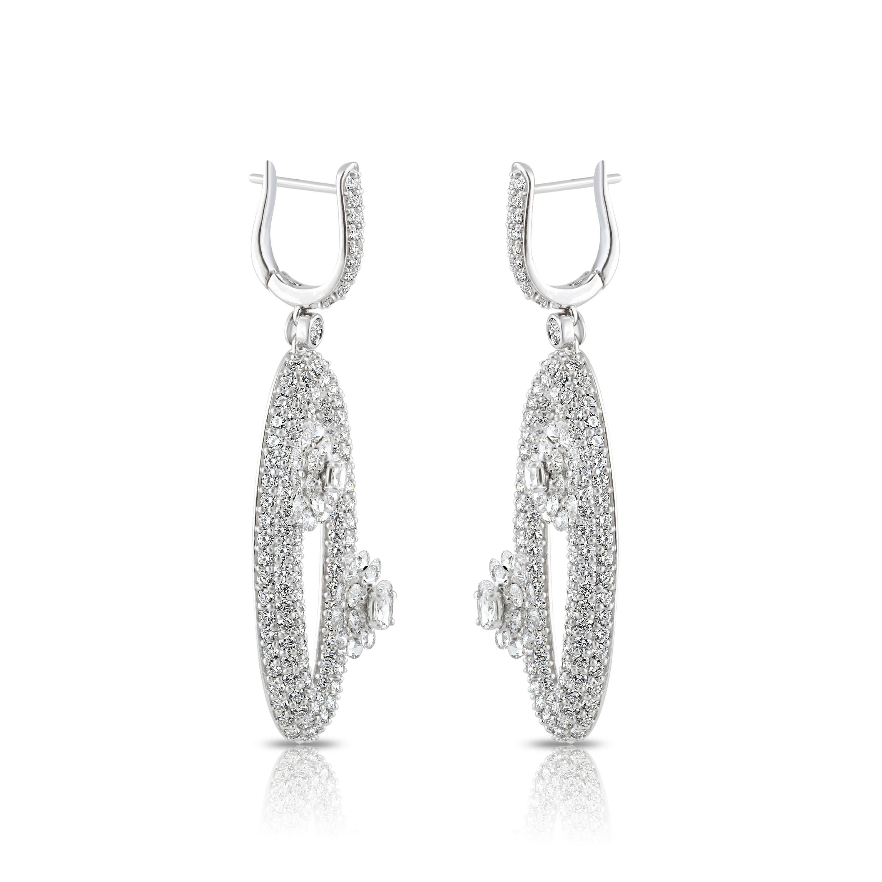 Studio Rêves Diamonds Oval Dangling Earrings in 18 Karat White Gold In New Condition For Sale In Mumbai, Maharashtra