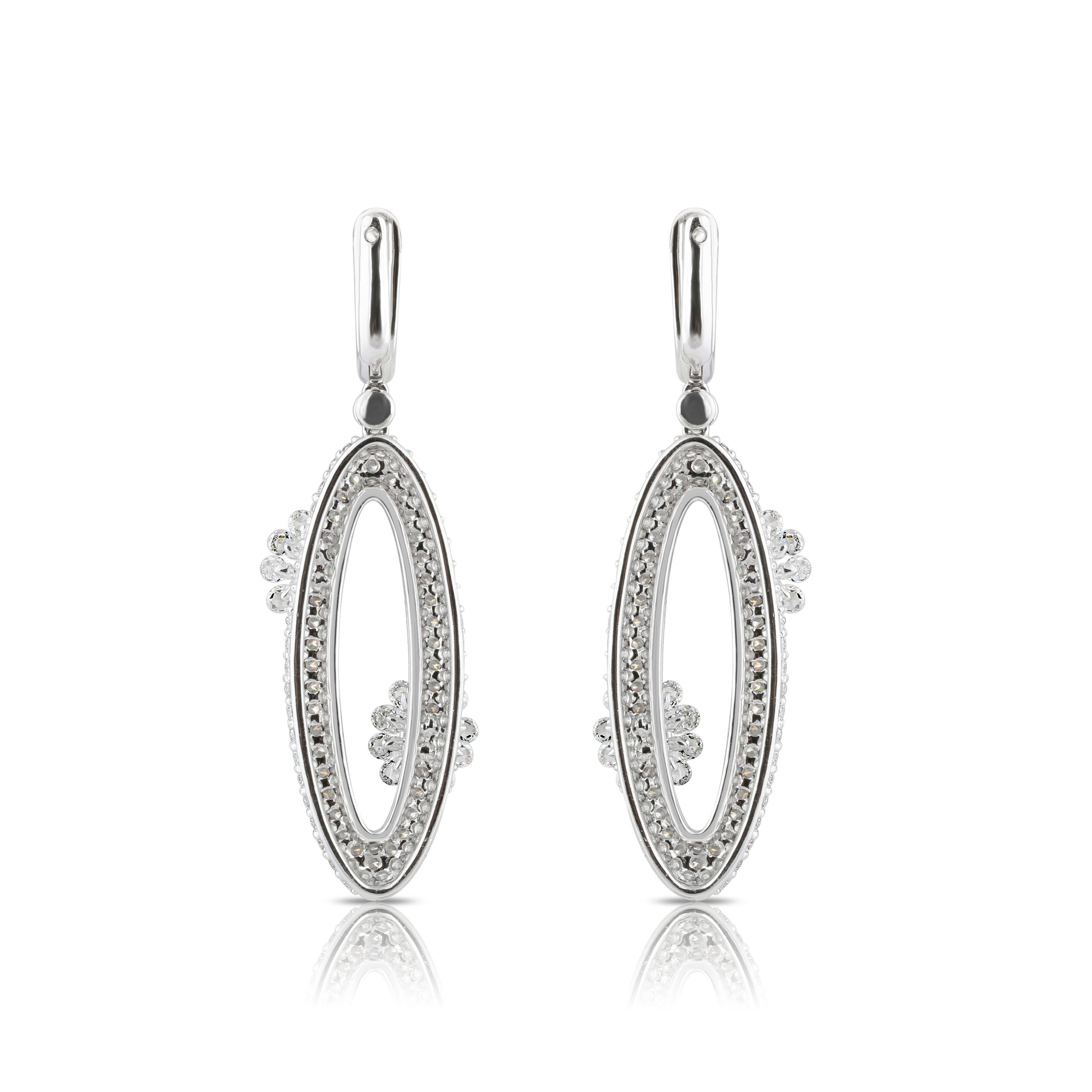 Women's Studio Rêves Diamonds Oval Dangling Earrings in 18 Karat White Gold For Sale