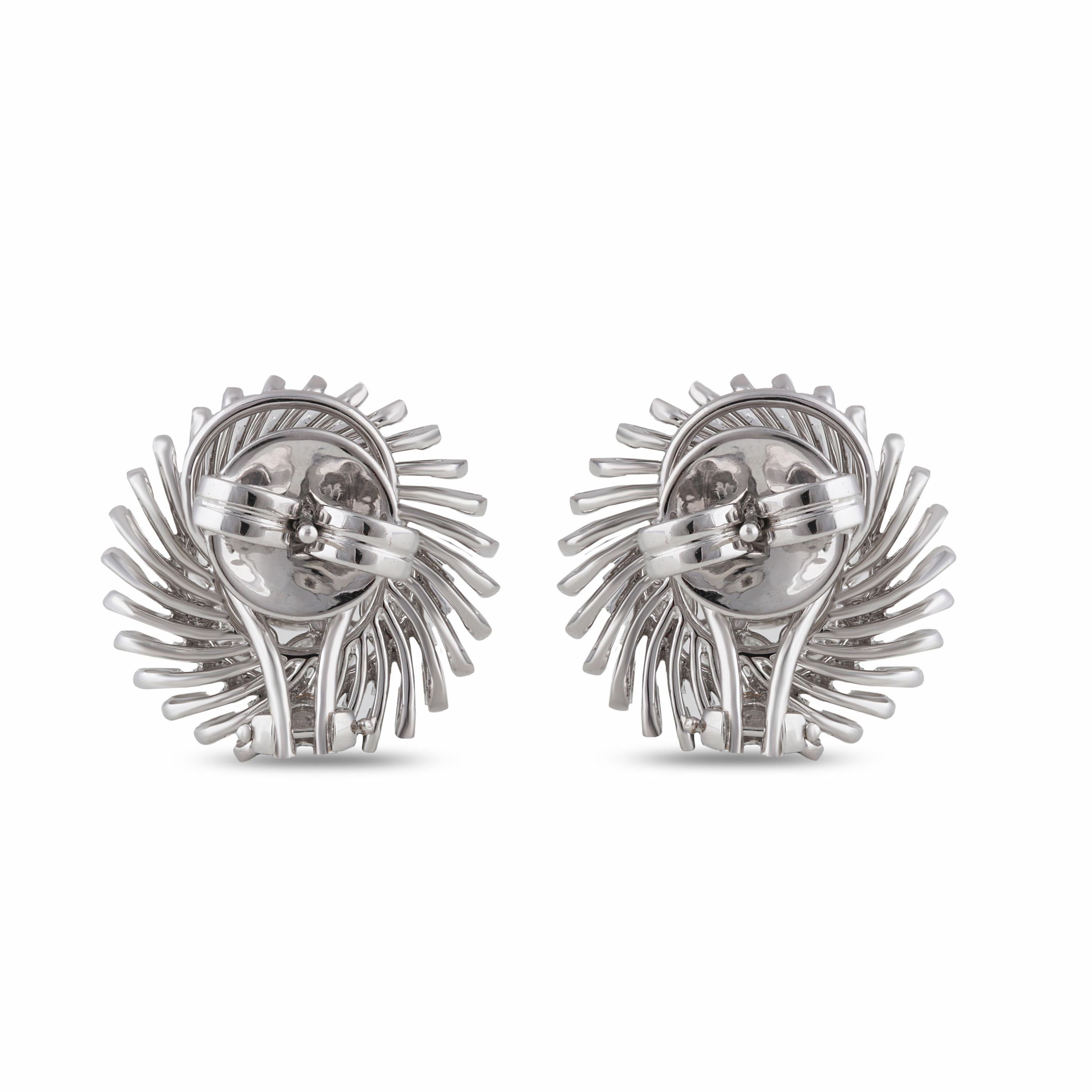 Studio Rêves Diamonds Boucles d'oreilles Snowflakes en or 18 carats Pour femmes en vente
