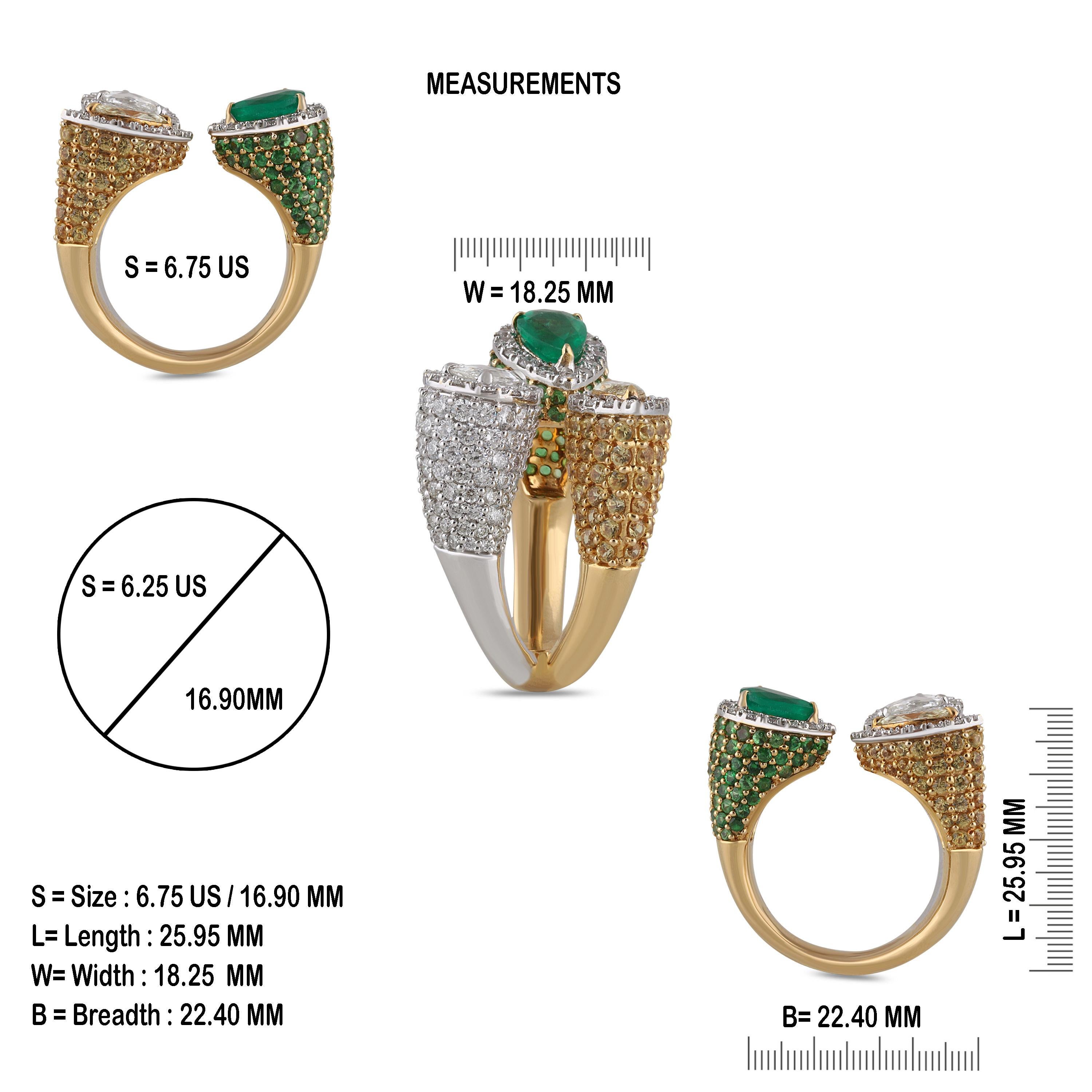 Pear Cut Studio Rêves Emerald and Diamond Claw Cocktail Ring in 18 Karat Gold For Sale