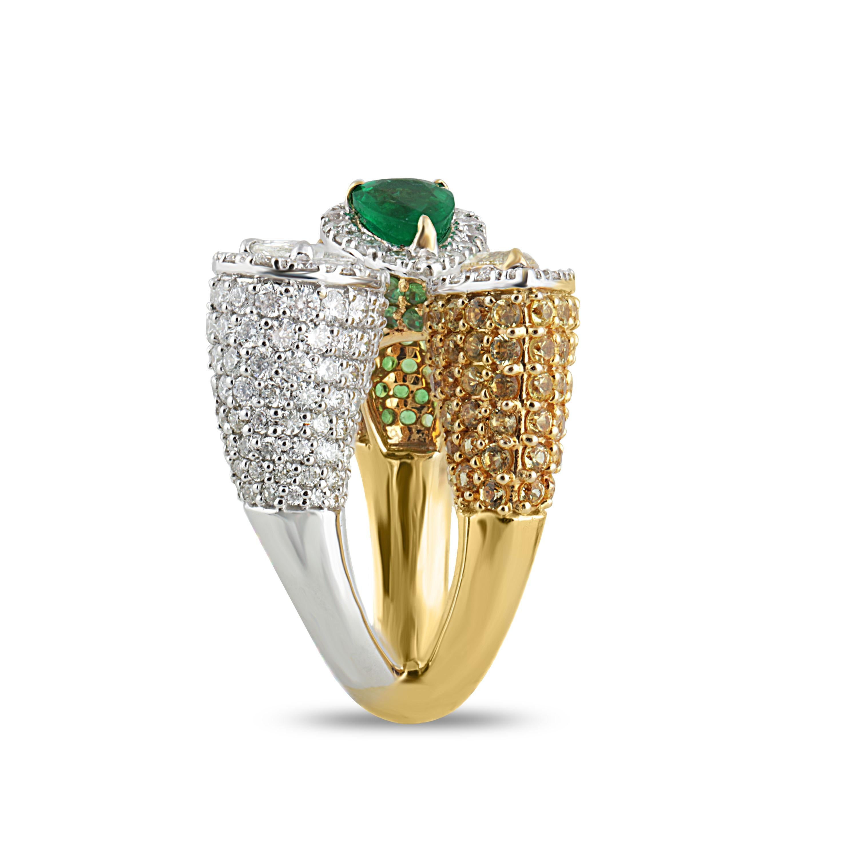 Studio Rêves Emerald and Diamond Claw Cocktail Ring in 18 Karat Gold For Sale 2