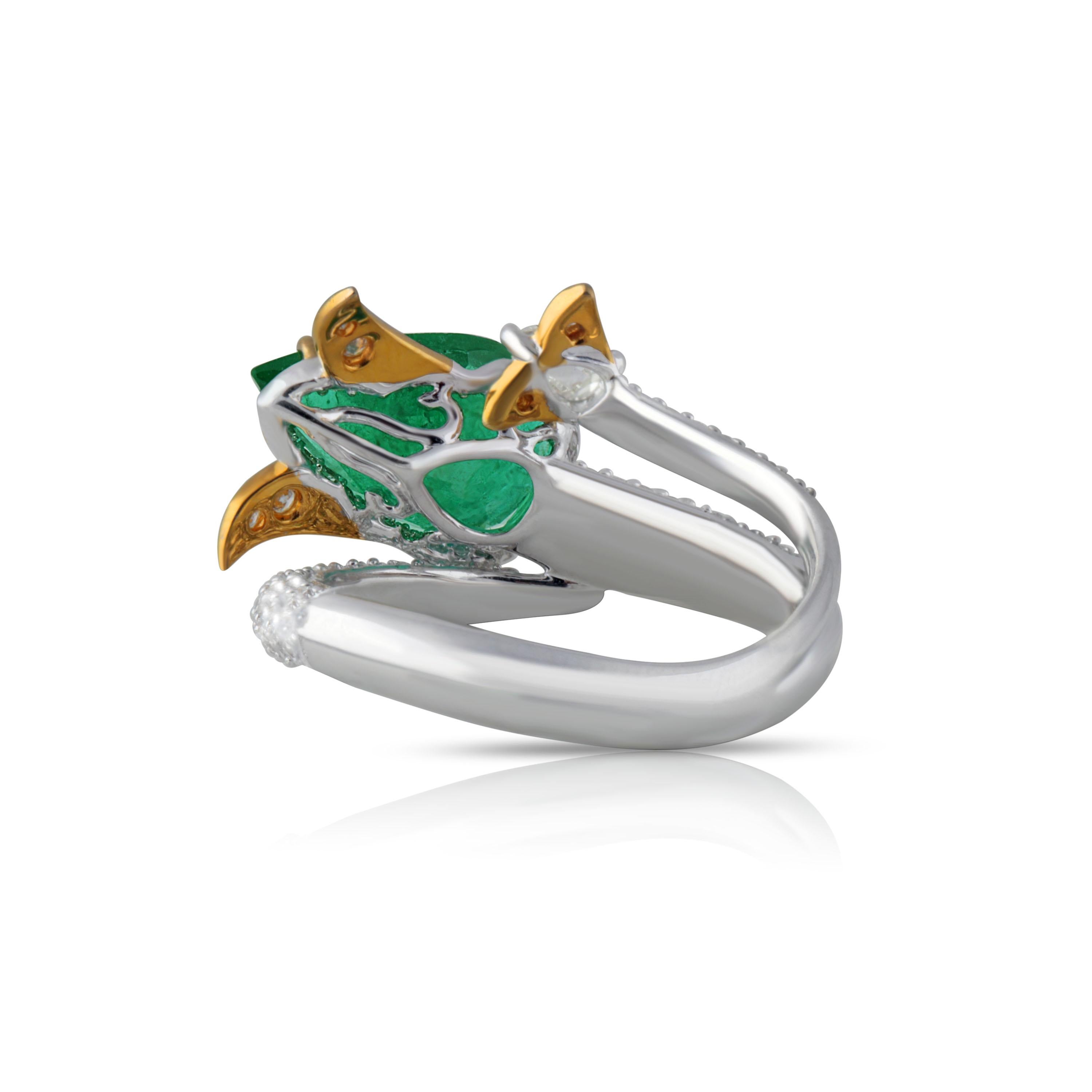 Studio Rêves Emerald and Diamonds Bud Ring 18 Karat Gold For Sale 2