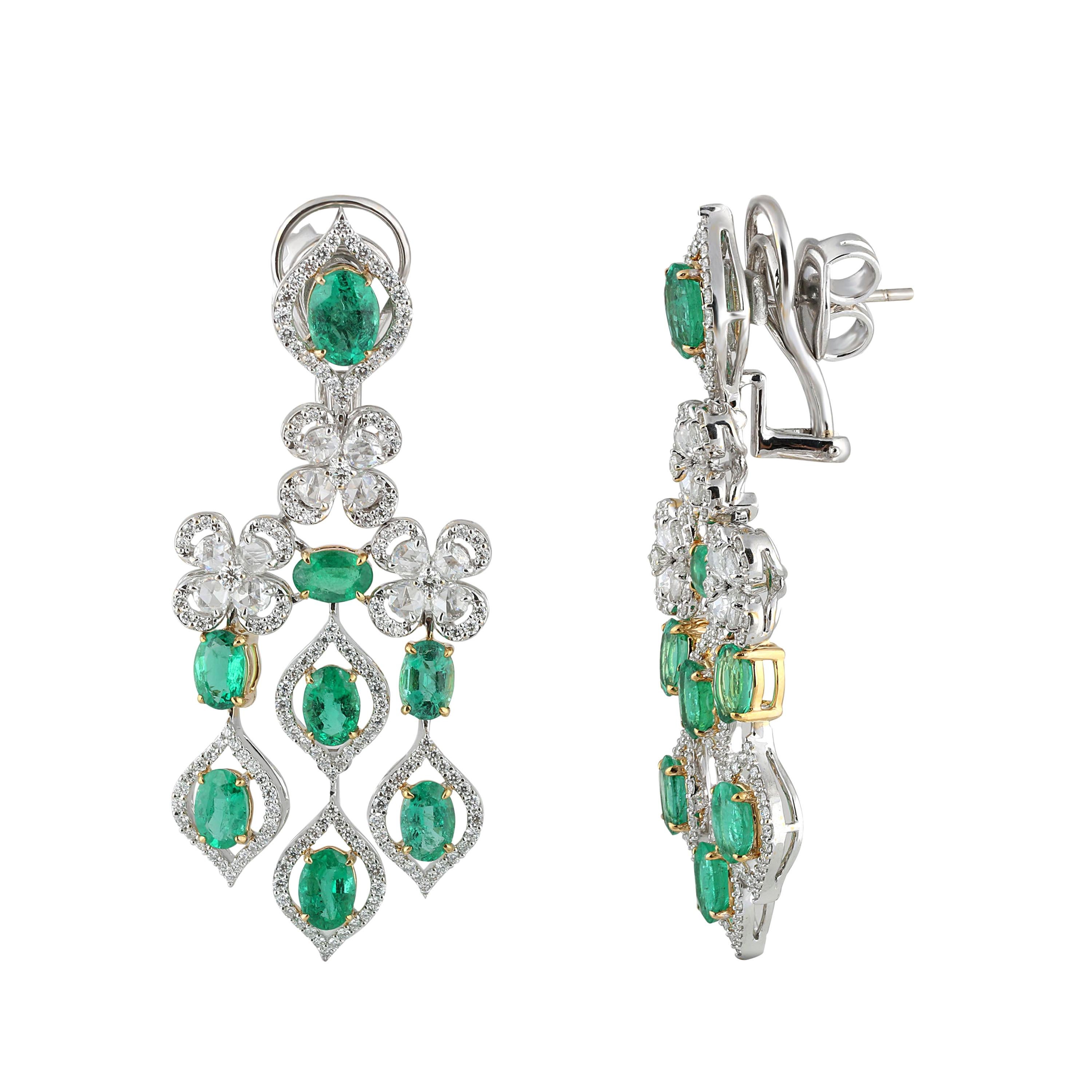 Studio Rêves Emerald and Diamonds Dangling Earrings in 18 Karat Gold For Sale