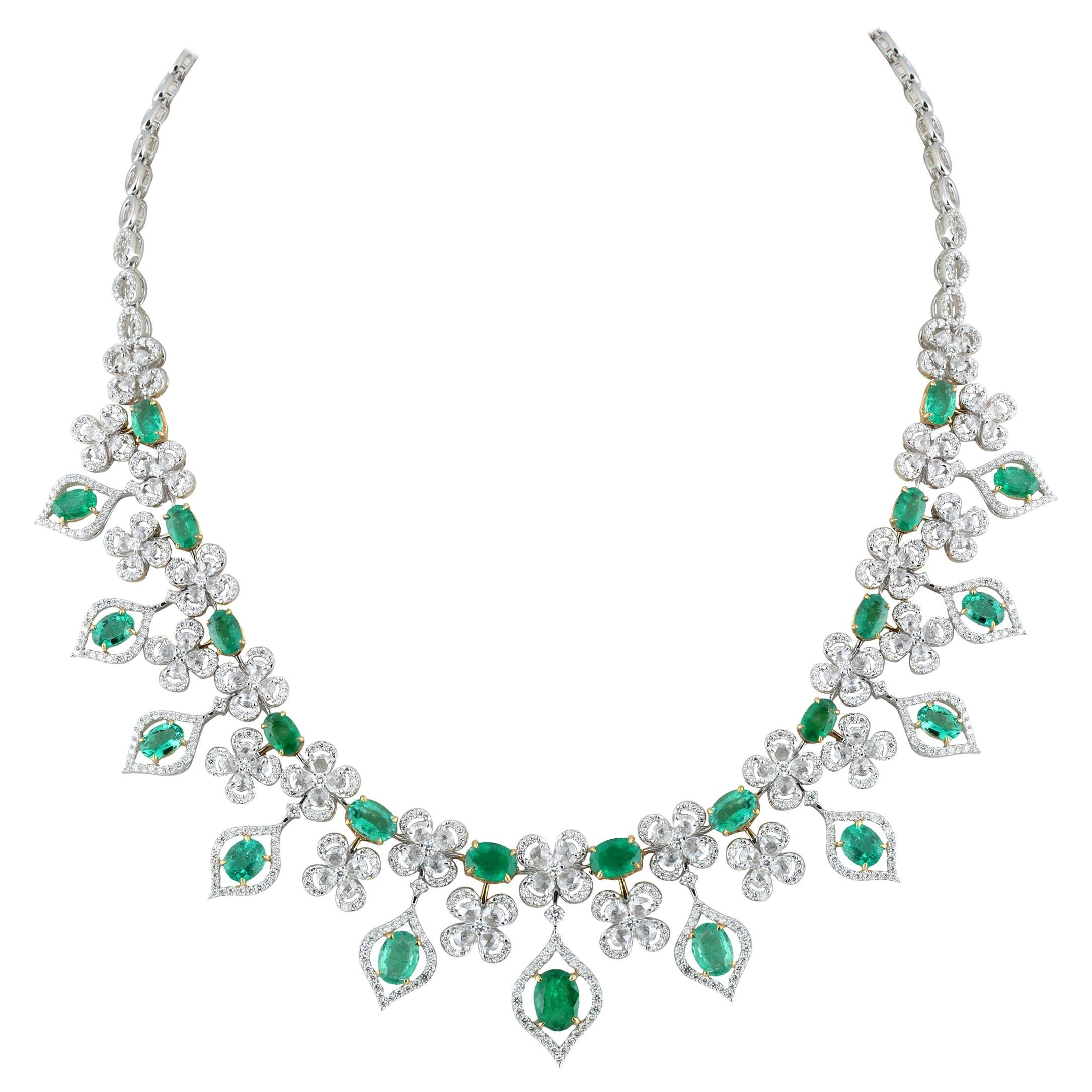 Studio Rêves Emerald and Diamonds Necklace in 18 Karat Gold For Sale at ...