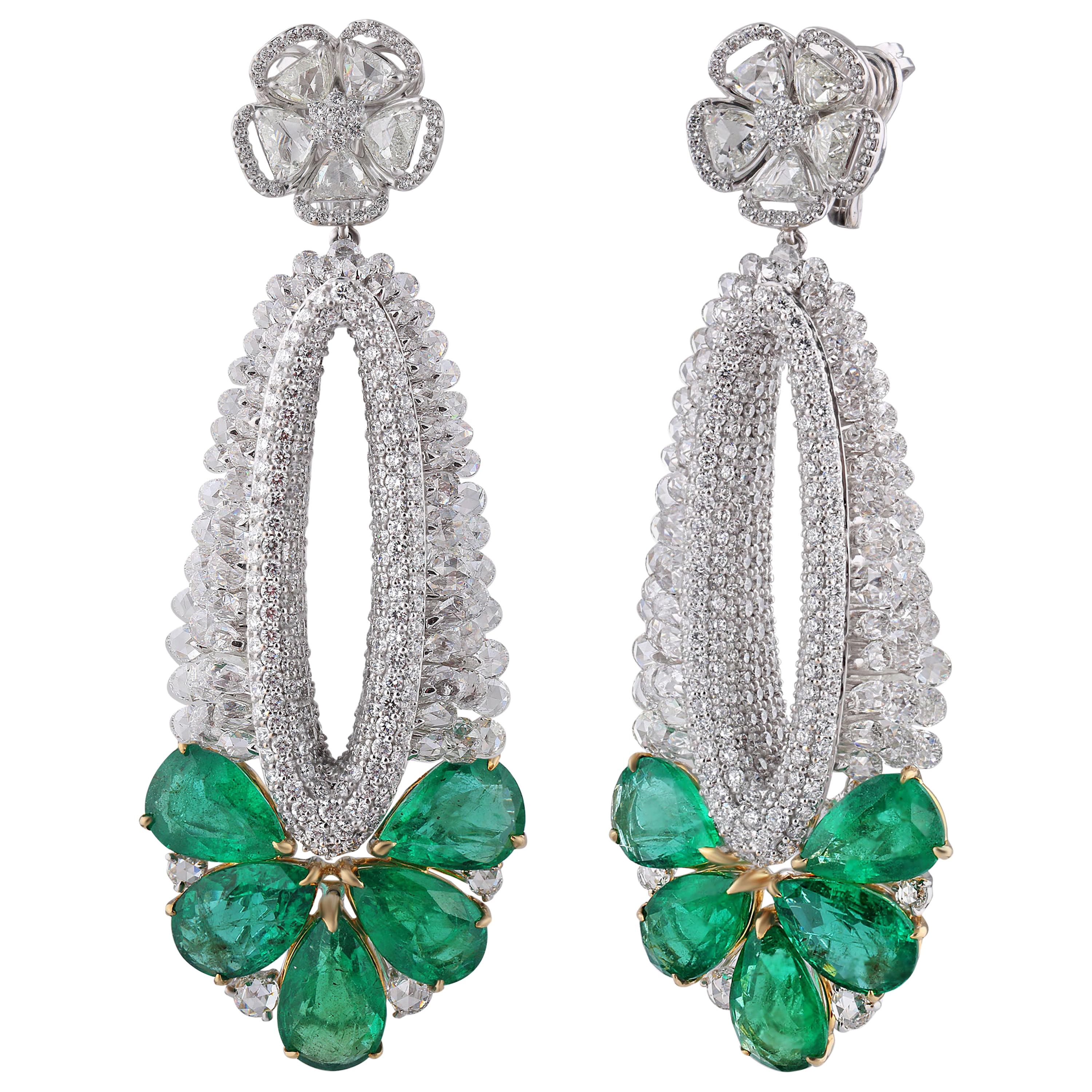 Studio Rêves Emerald and Rosecut Oval Dangling Earrings in 18 Karat Gold For Sale