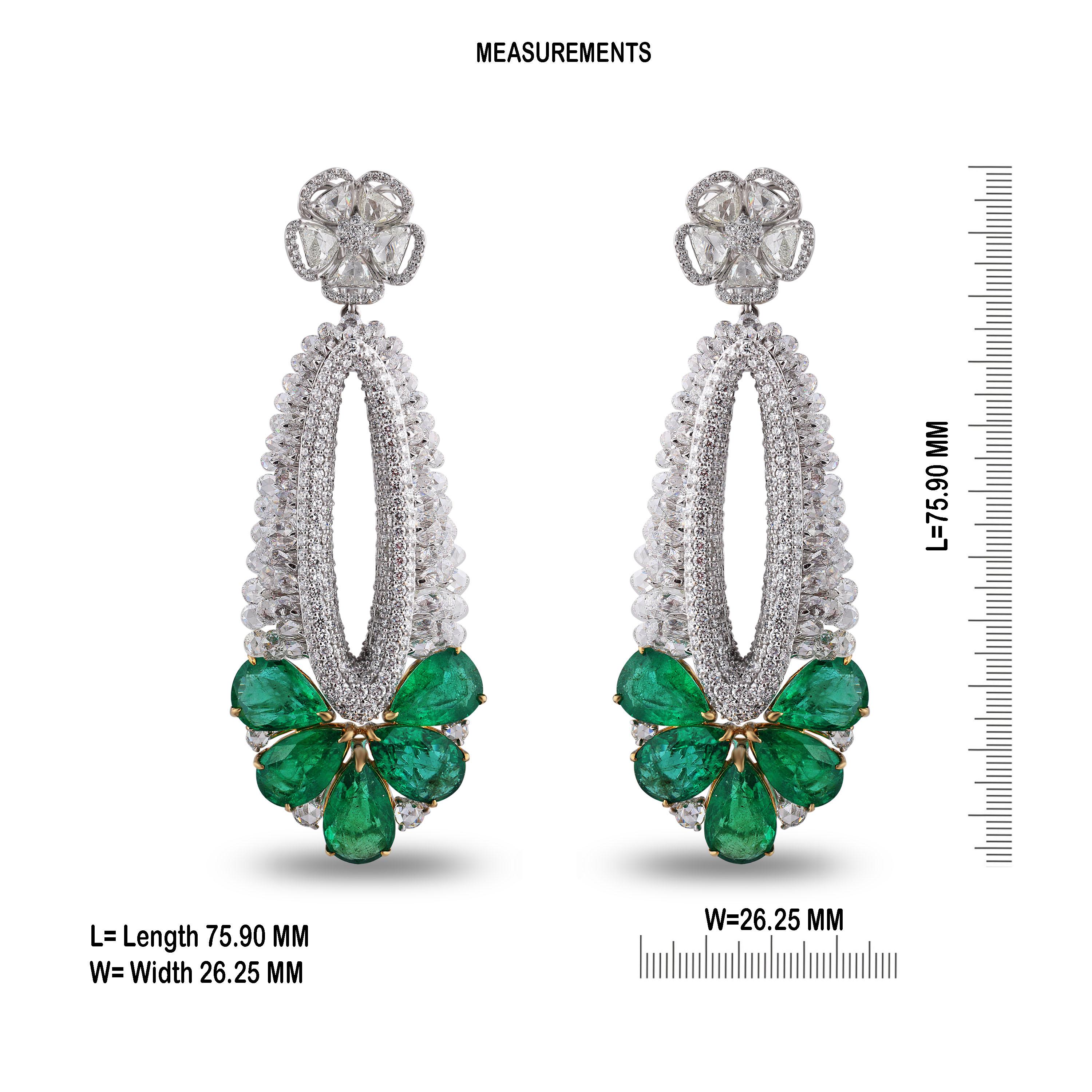Modern Studio Rêves Emerald and Rosecut Oval Dangling Earrings in 18 Karat Gold For Sale