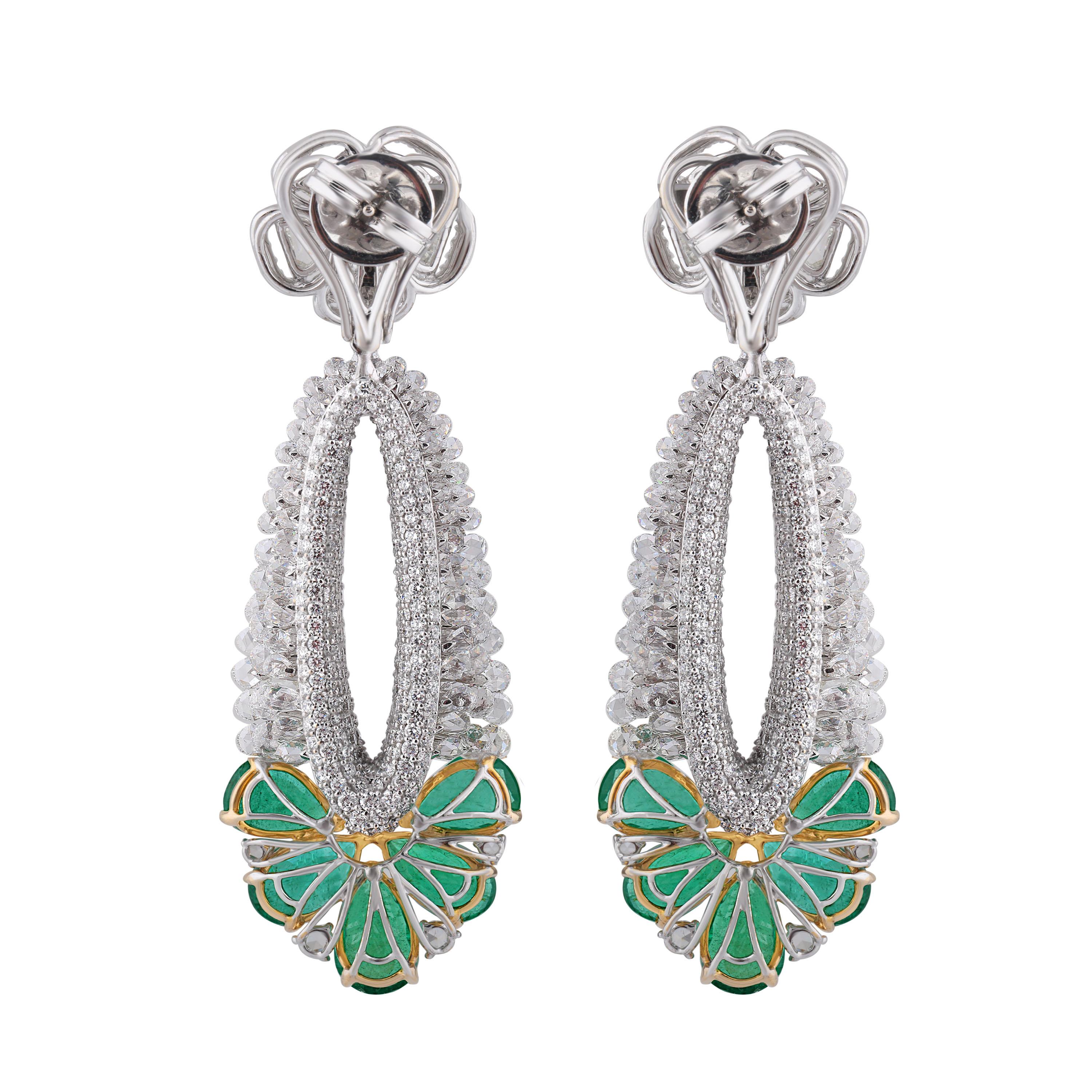 Studio Rêves Emerald and Rosecut Oval Dangling Earrings in 18 Karat Gold For Sale 1