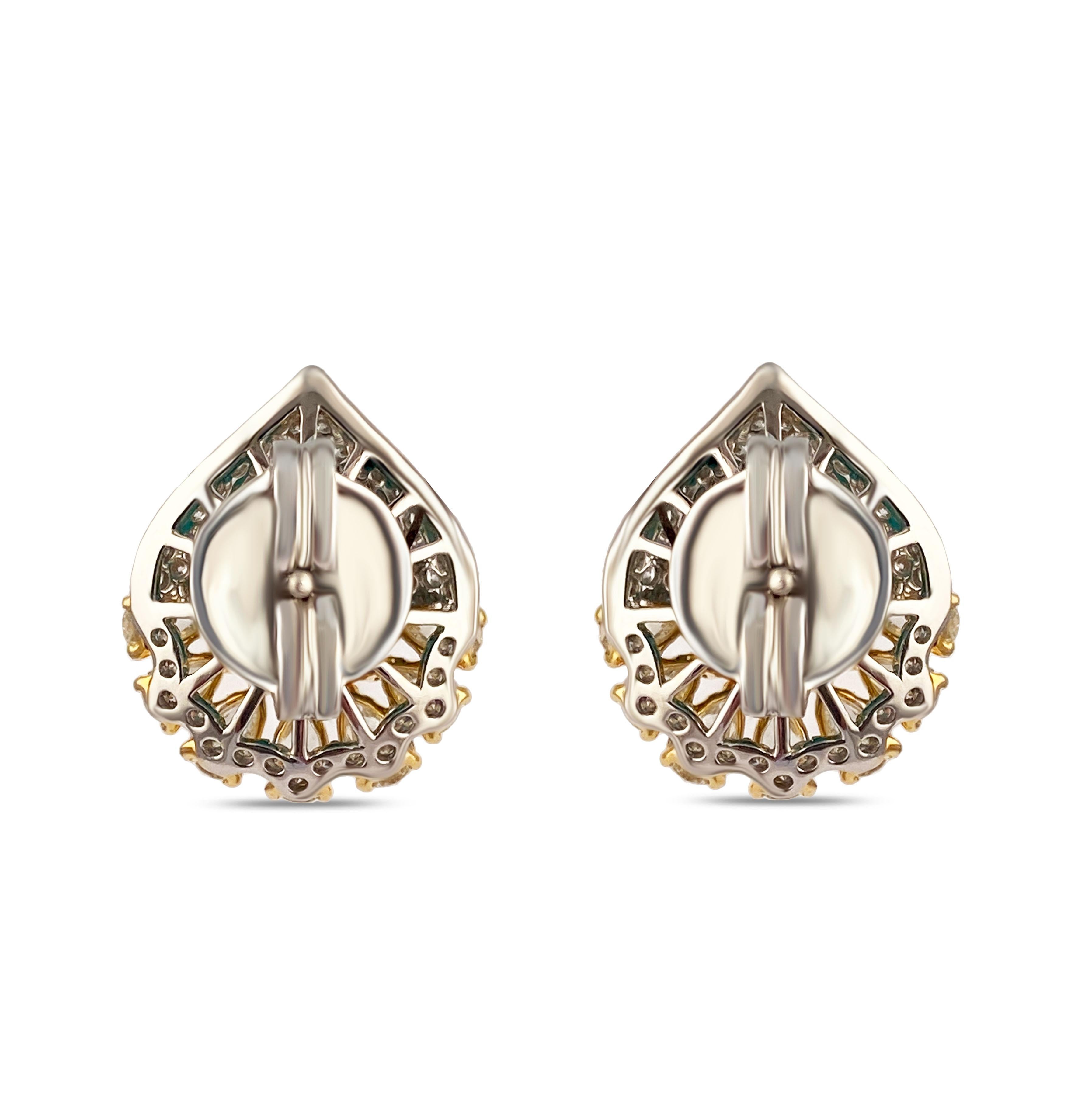 Studio Rêves Boucles d'oreilles poire émeraude en or blanc 18 carats en vente 3
