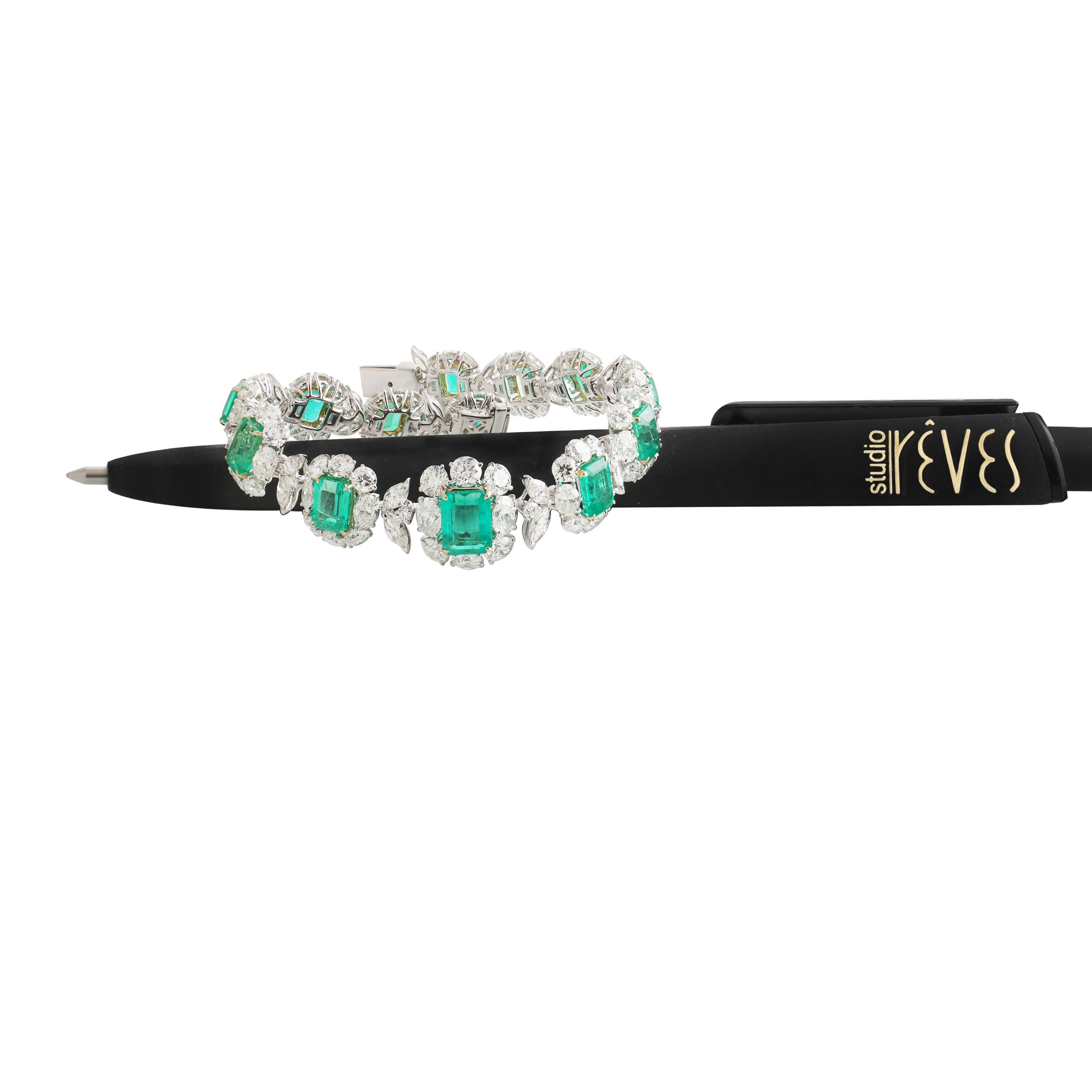 Studio Rêves Pulsera de tenis Resplandor Esmeralda con diamantes y oro de 18 quilates Corte esmeralda en venta