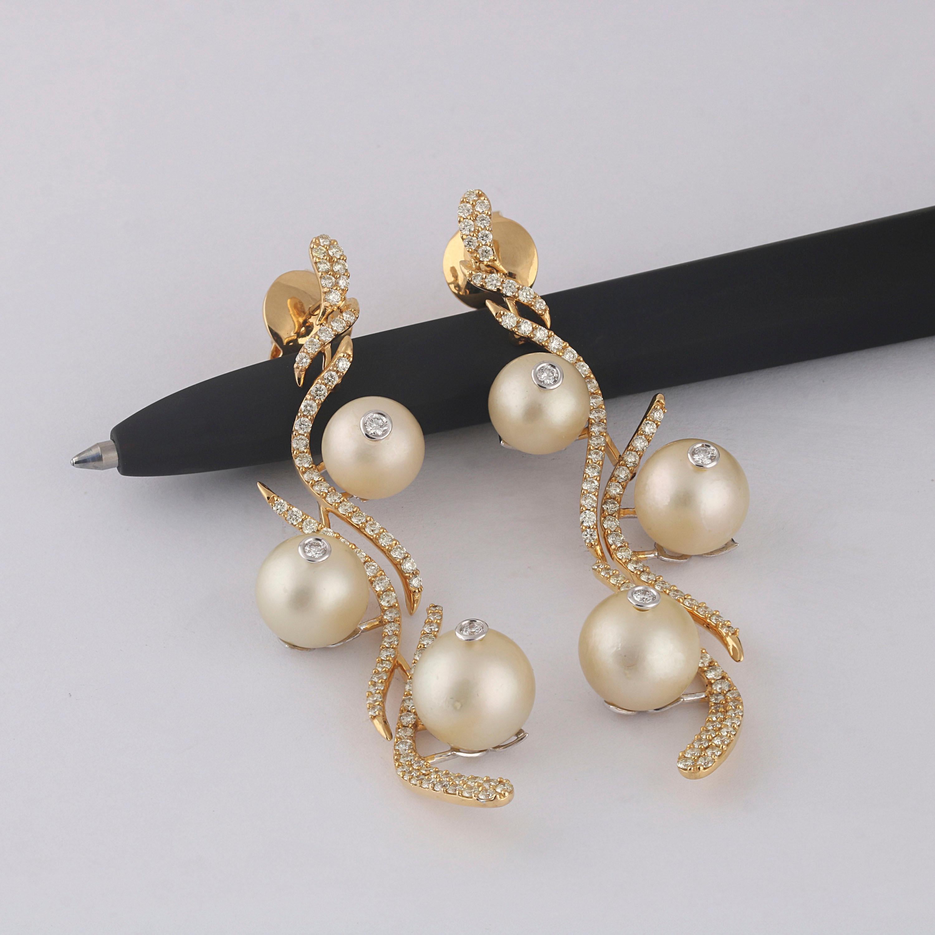 Round Cut Studio Rêves Floral Diamond and Pearl Dangling Earrings in 18 Karat Gold For Sale
