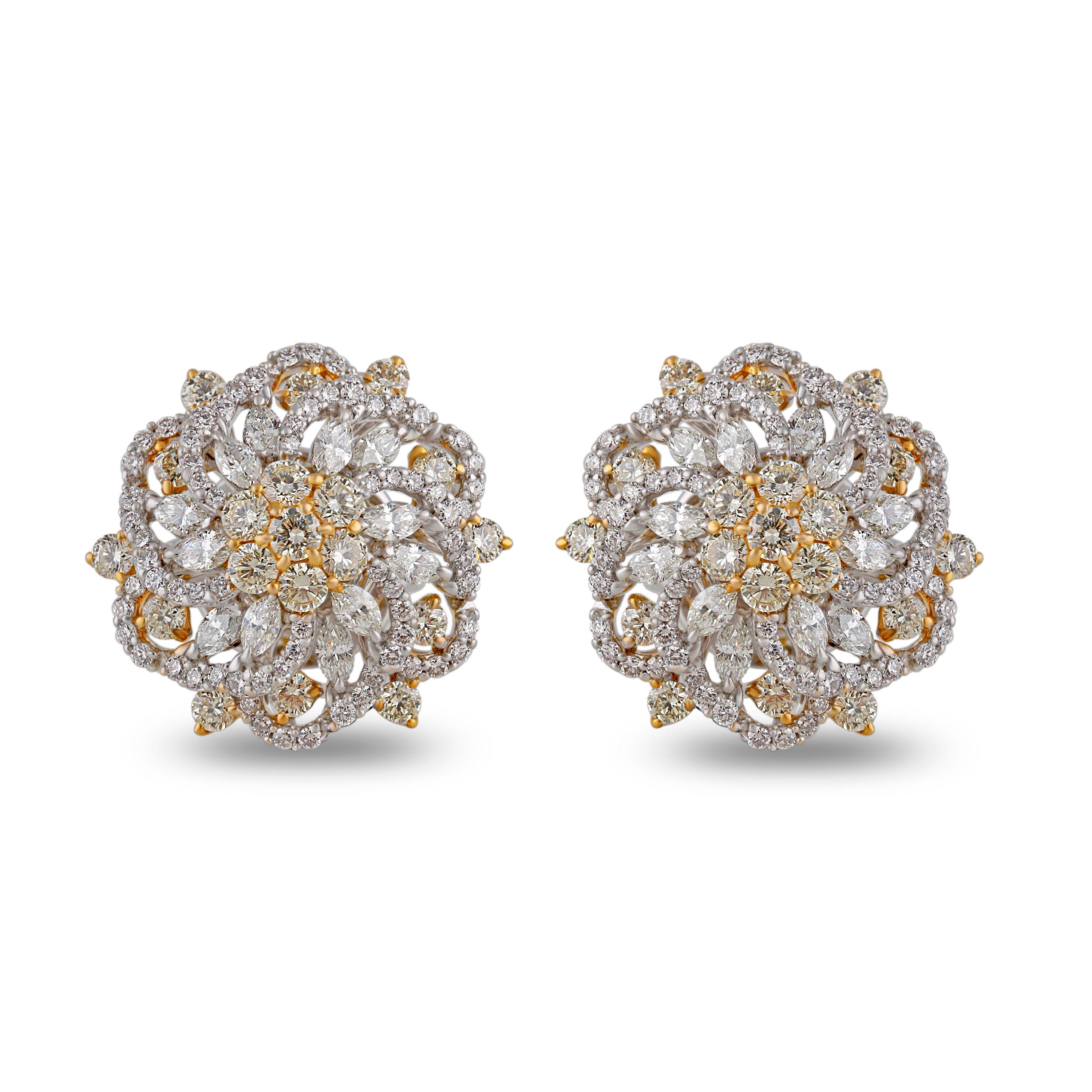 Marquise Cut Studio Rêves Floral Stud Earrings in Diamonds and 18 Karat Gold For Sale