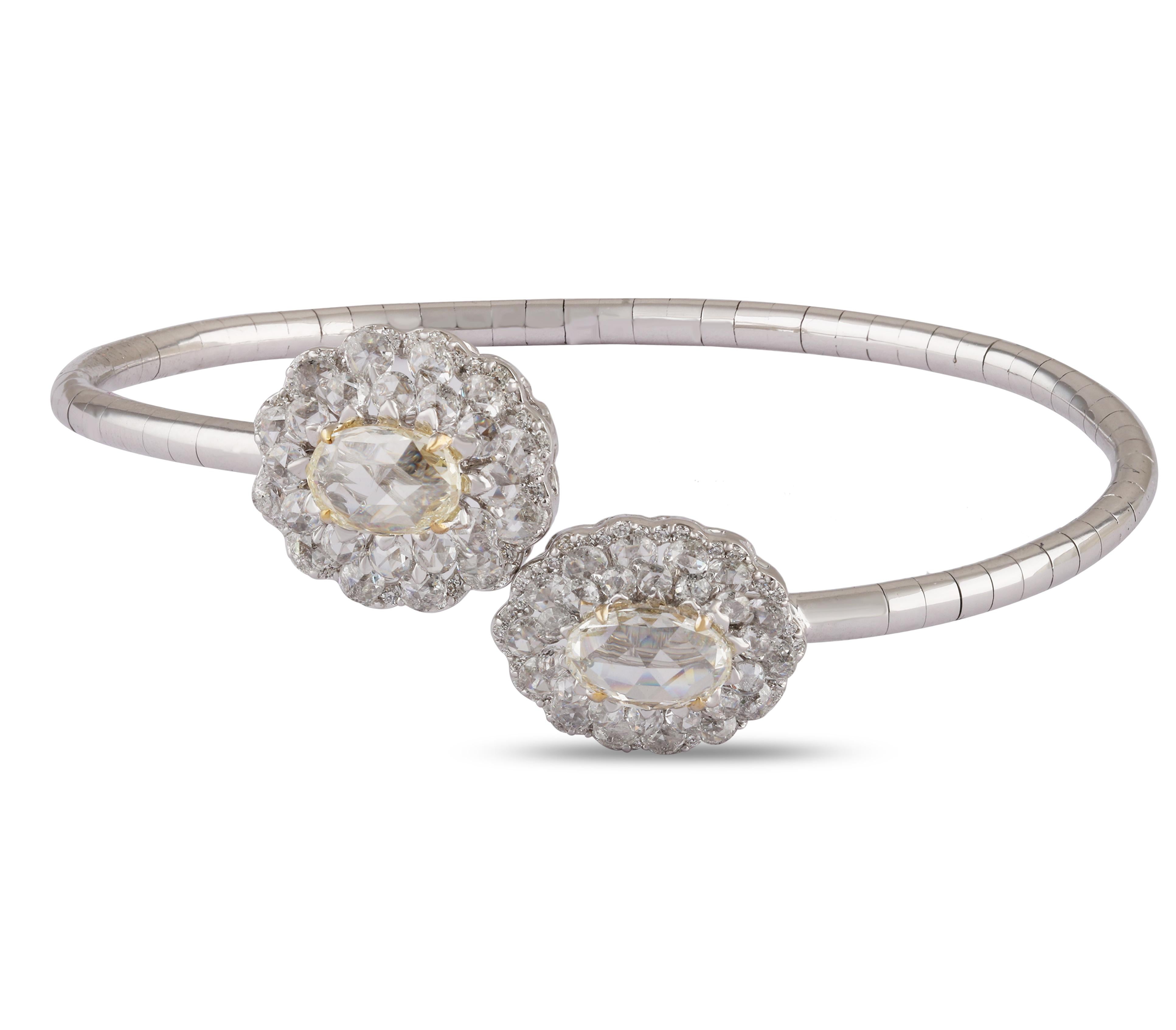 Studio Rêves Floret Rose Cut Diamond Bracelet in 18 Karat Gold For Sale 1