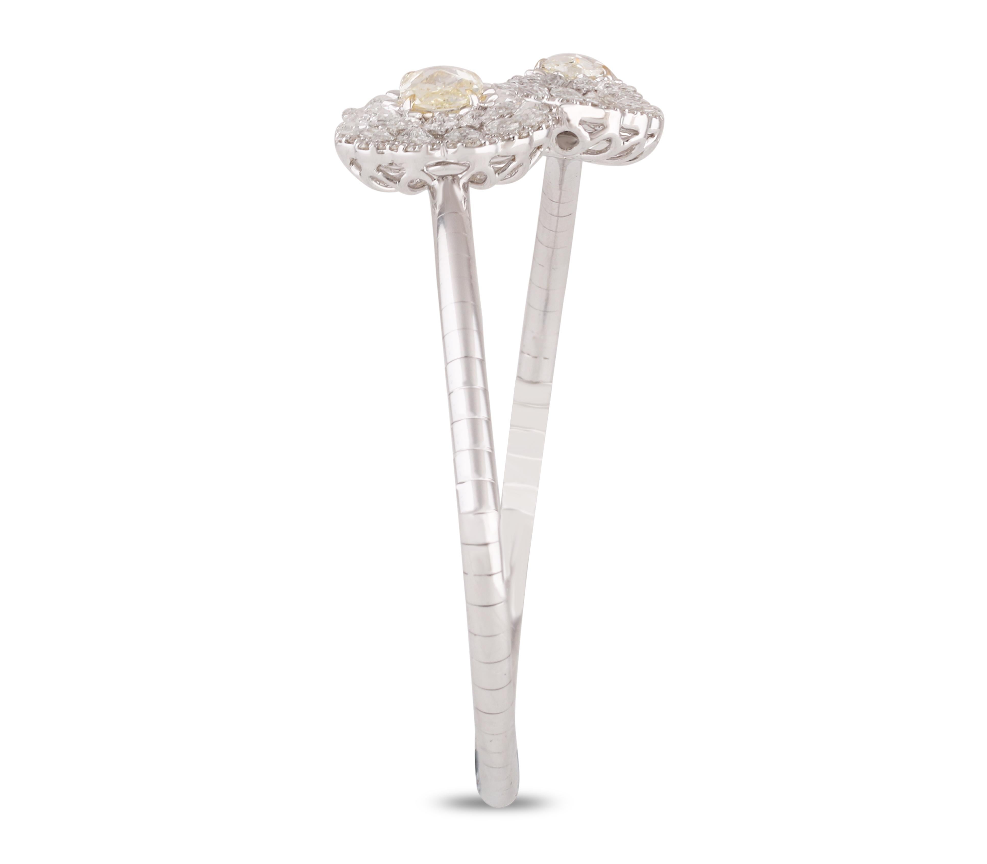 Studio Rêves Floret Rose Cut Diamond Bracelet in 18 Karat Gold For Sale 3