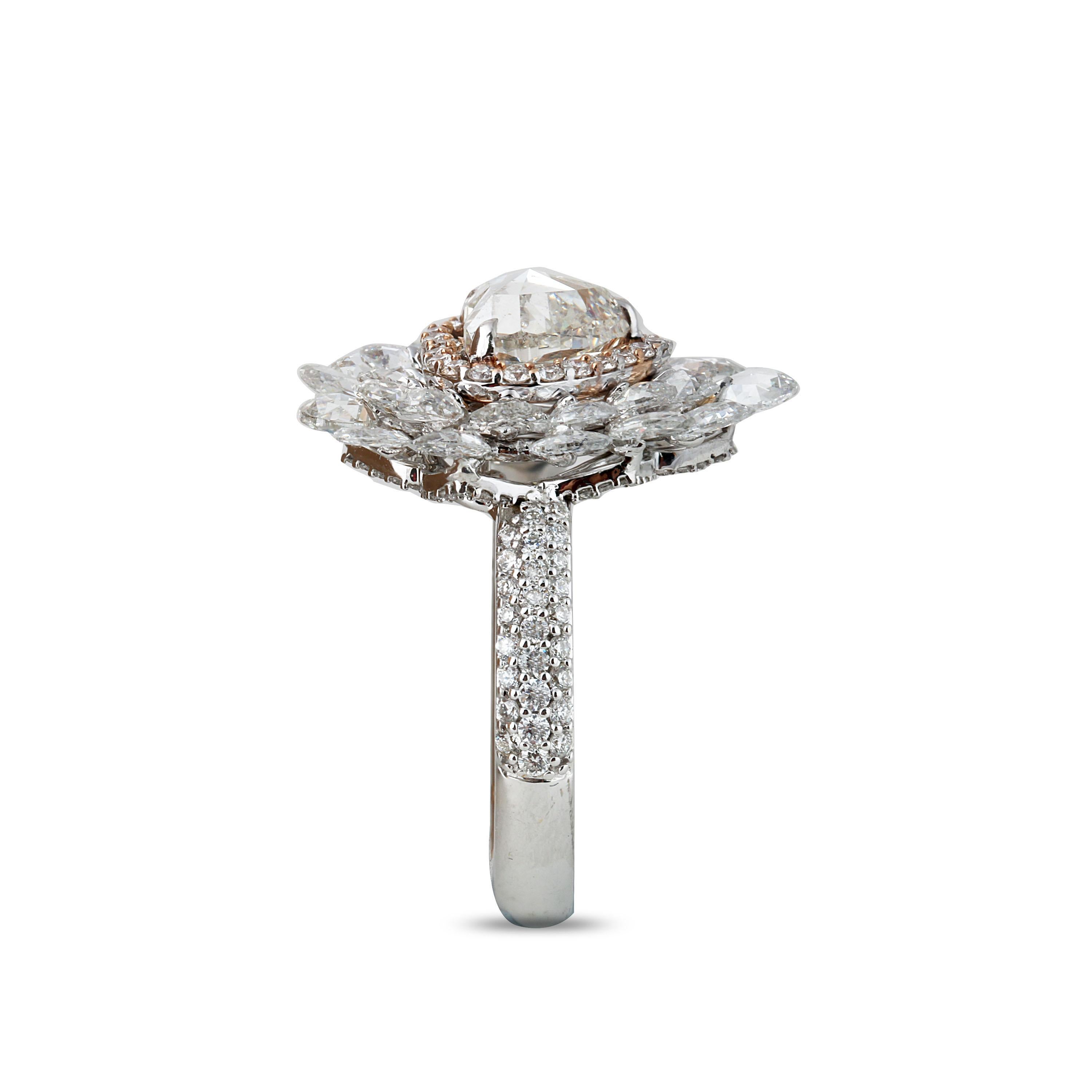 Studio Rêves Heart Rose Cut Diamond Cocktail Ring in 18 Karat Gold (Rosenschliff)