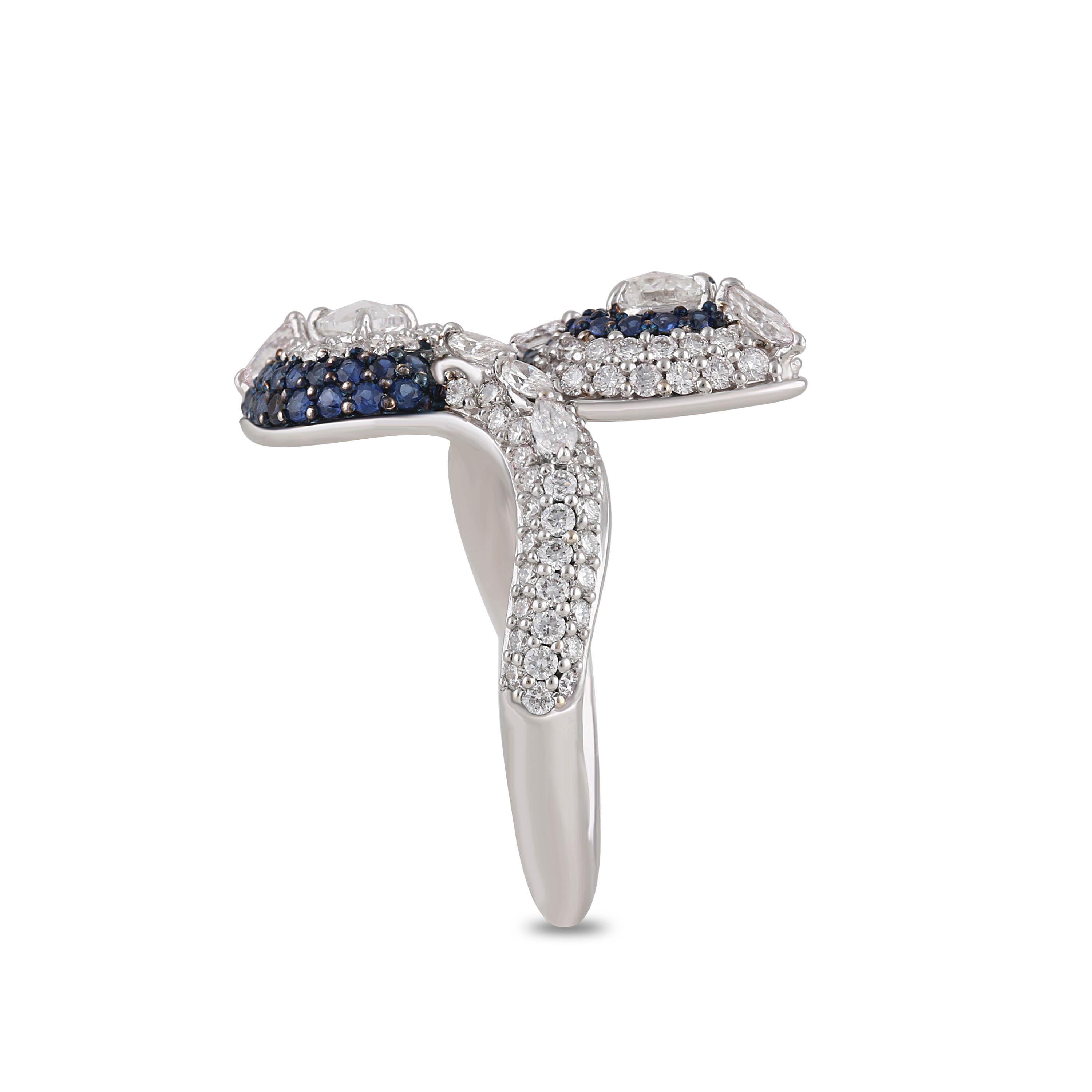 Women's Studio Rêves Heart Rose Cut Diamonds and Blue Sapphire Ring in 18 Karat Gold For Sale