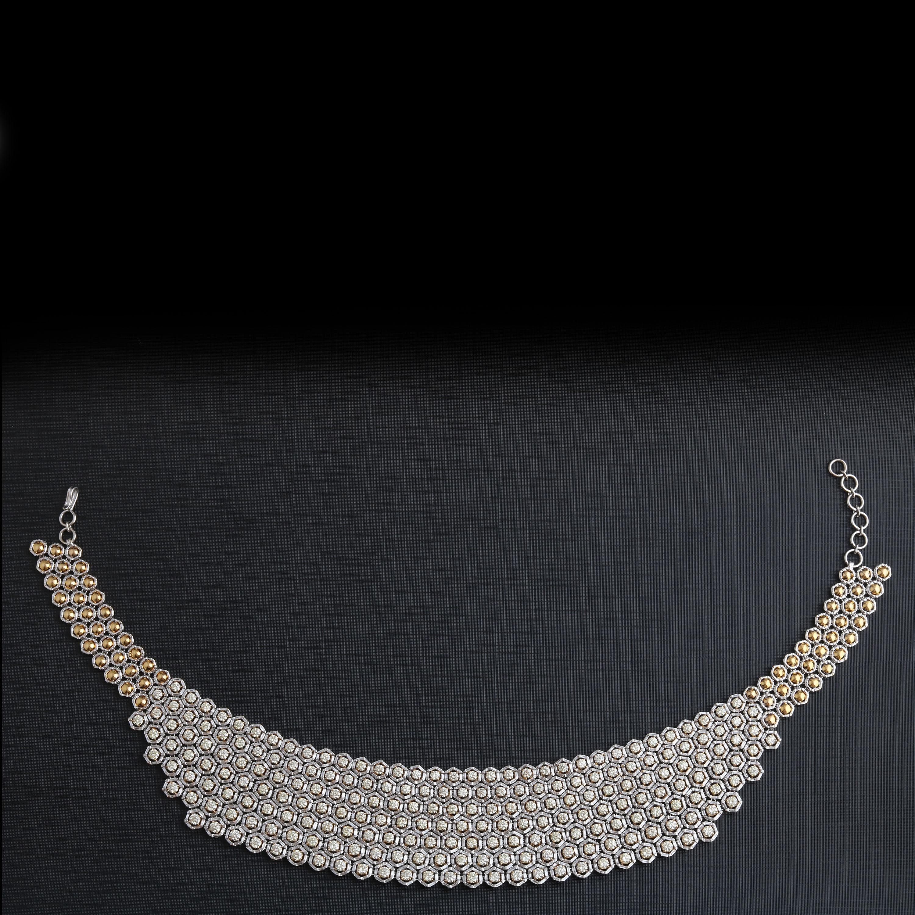 Studio Rêves Collier ras du cou en or 18 carats, inspiré du peigne à miel et orné de diamants en vente 2