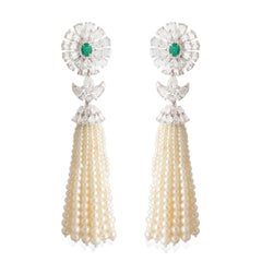 Studio Rêves Imperial Ohrringe mit Smaragd, Diamant und Perlenquaste aus 18 Karat Gold