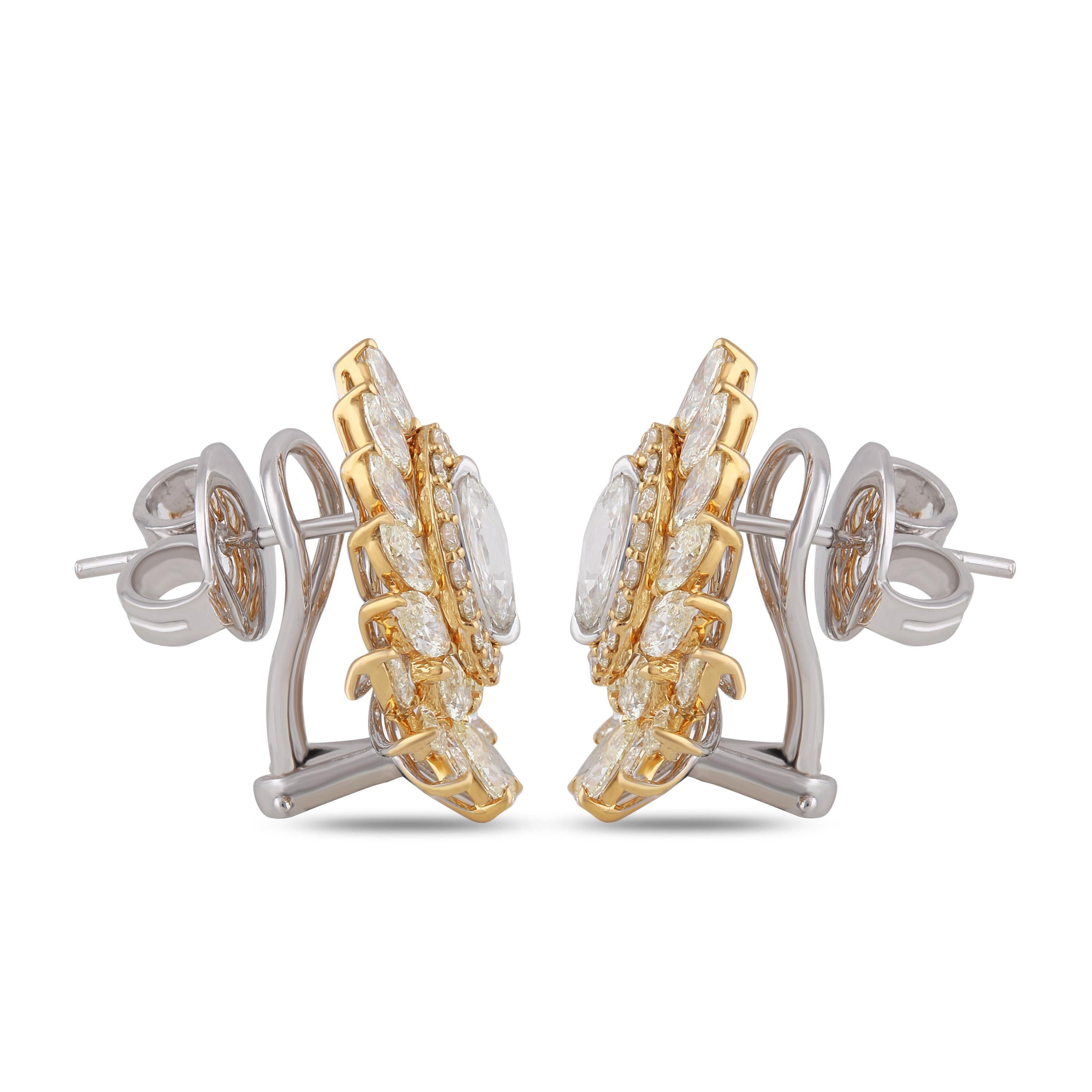 Modern Studio Rêves Marquise and Pear Diamonds Stud Earrings in 18 Karat Gold For Sale
