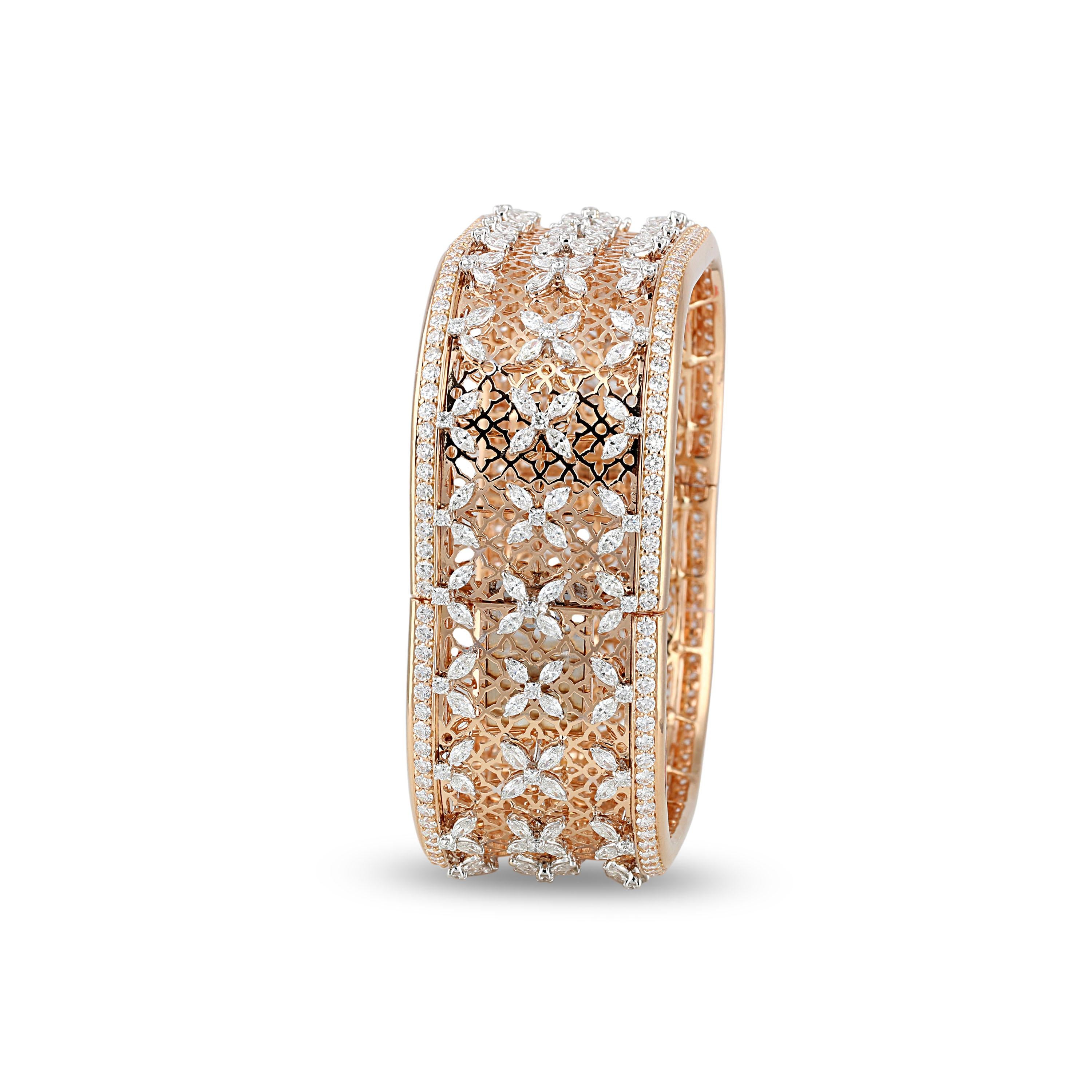 Marquise Cut Studio Rêves Marquise Diamonds Filigree Bangle Bracelet in 18 Karat Gold