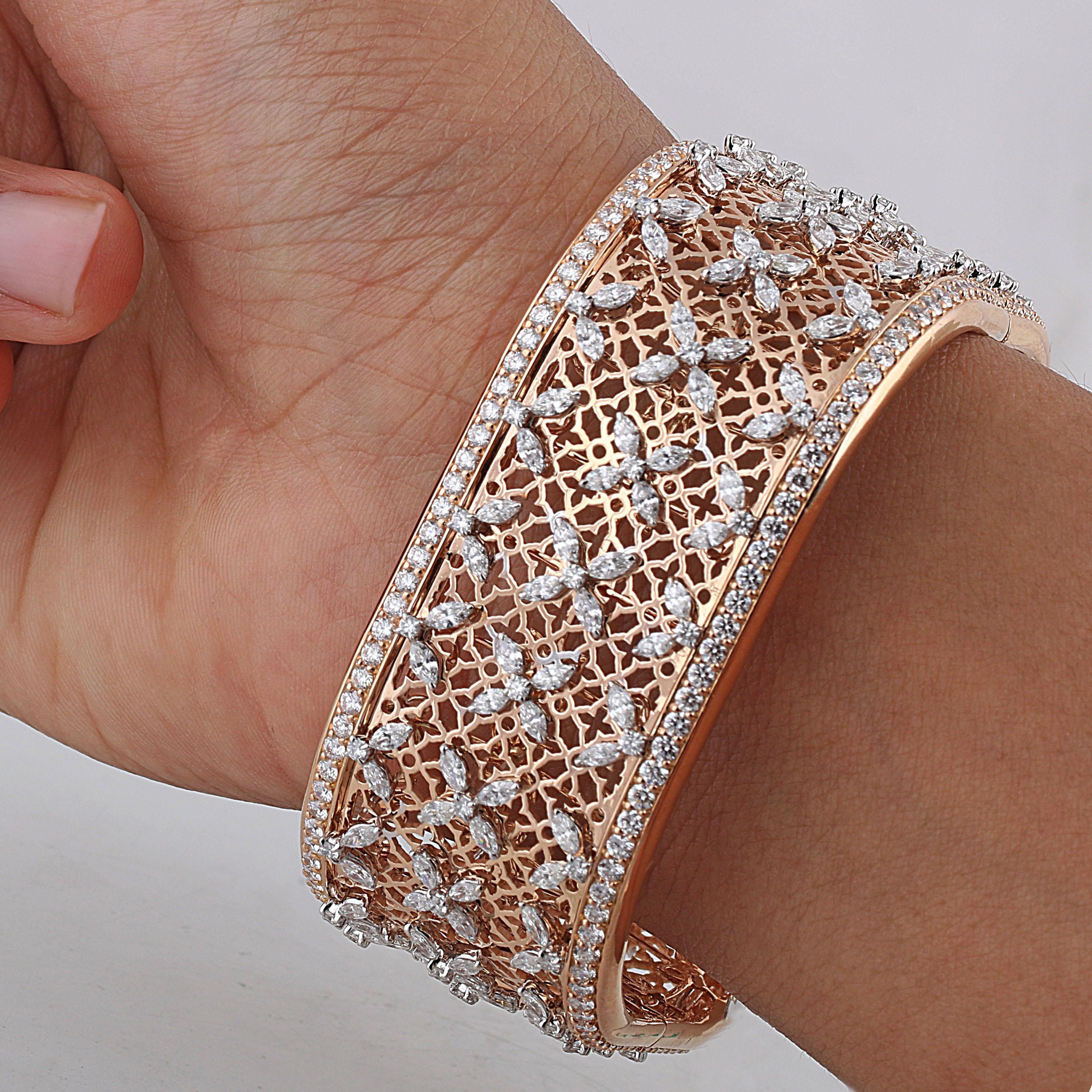 Studio Rêves Marquise Diamonds Filigree Bangle Bracelet in 18 Karat Gold 1