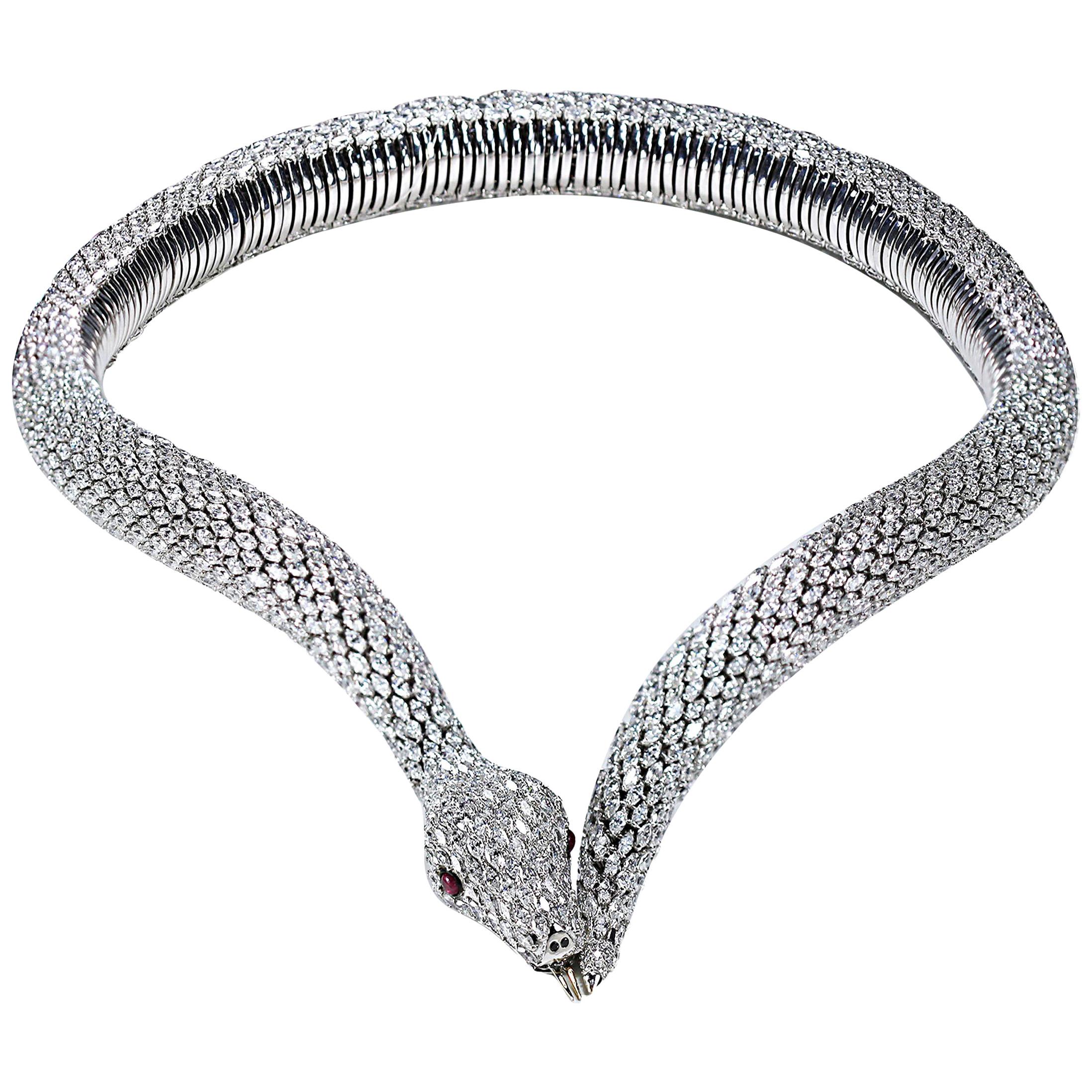 Studio Rêves Marquise Snake Spring Collar Necklace 18 Karat White Gold For Sale