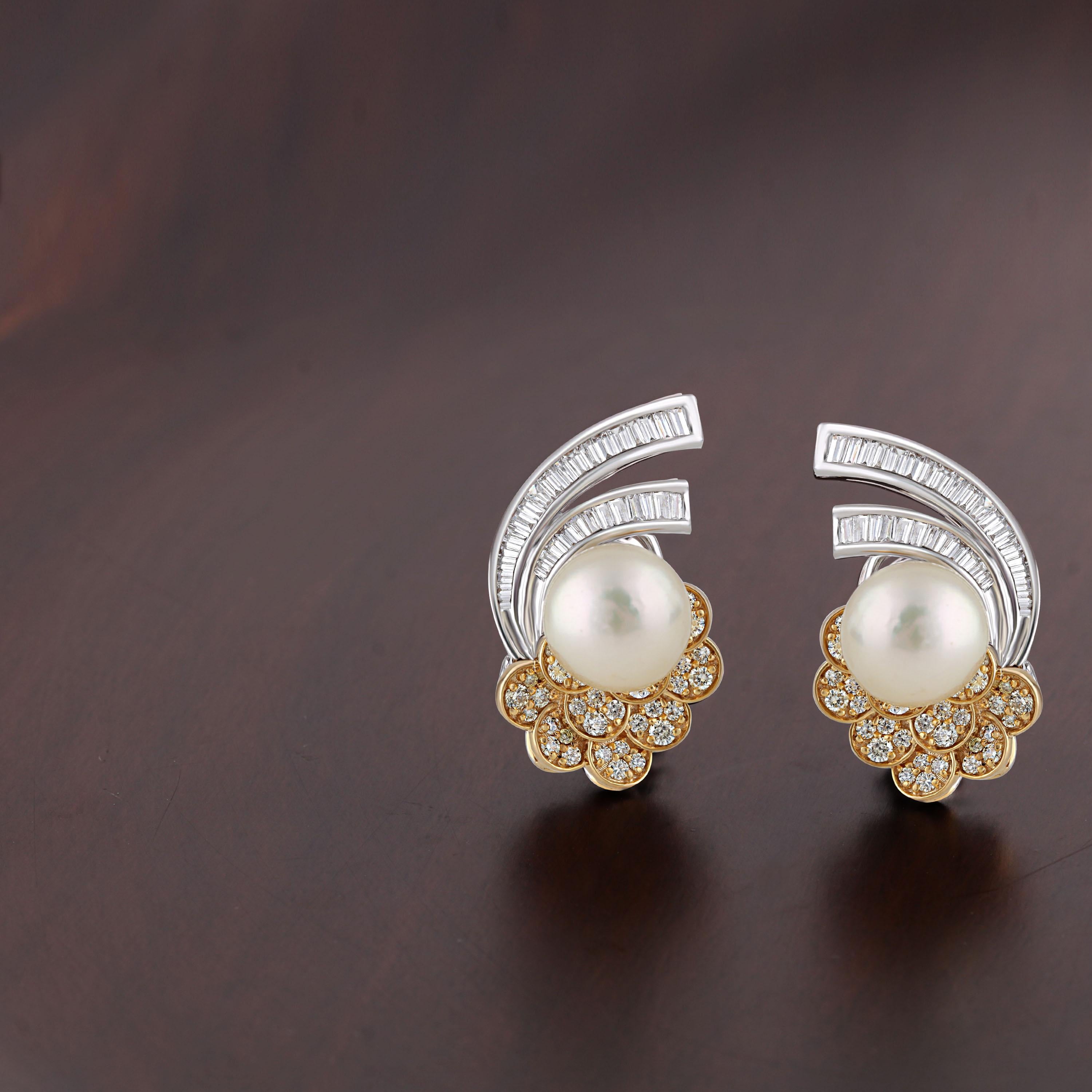 Studio Rêves Ocean Inspired Diamond and Pearl Stud Earrings in 18 Karat Gold For Sale 1