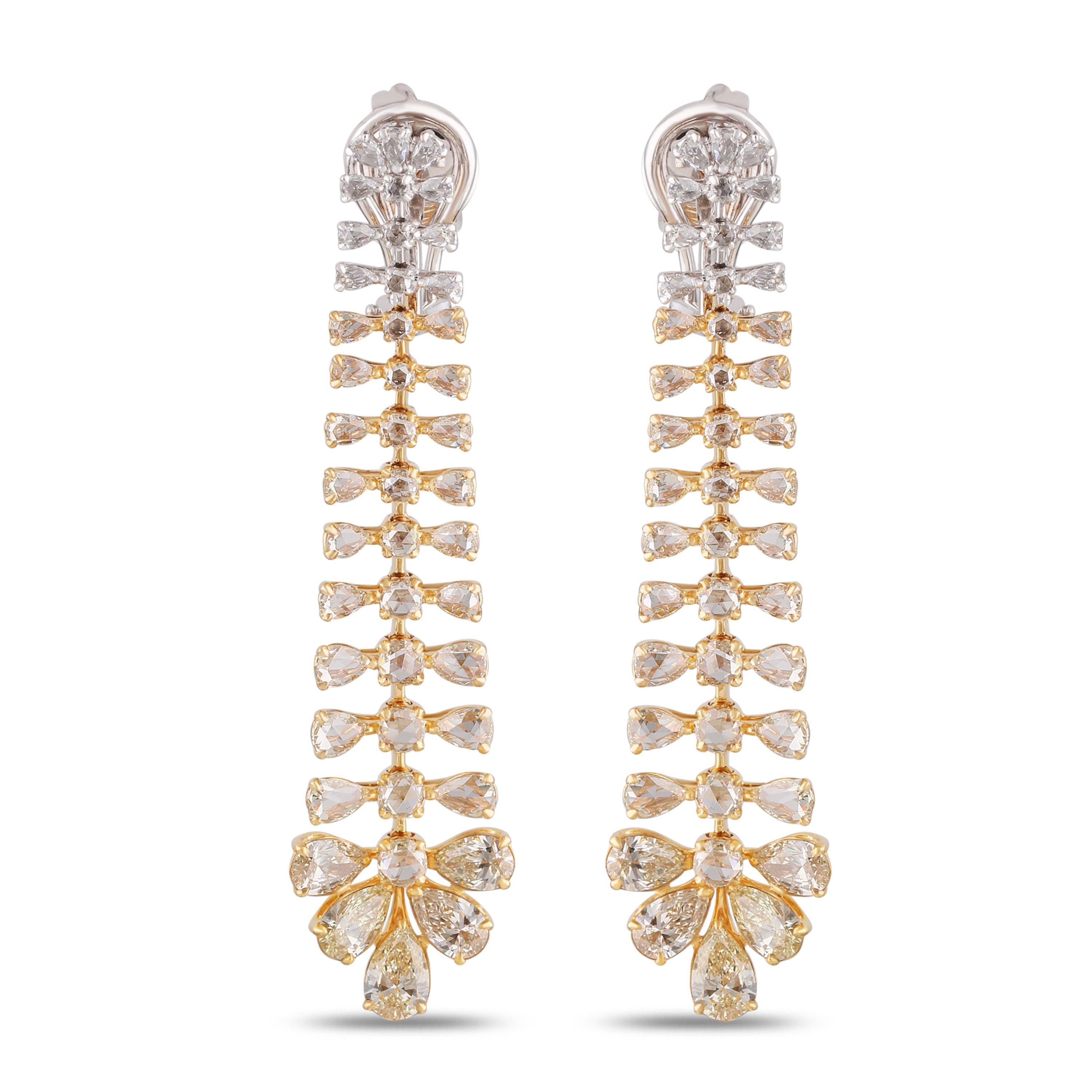 Women's Studio Rêves Pear Diamond Dangling Earrings in 18 Karat Gold For Sale